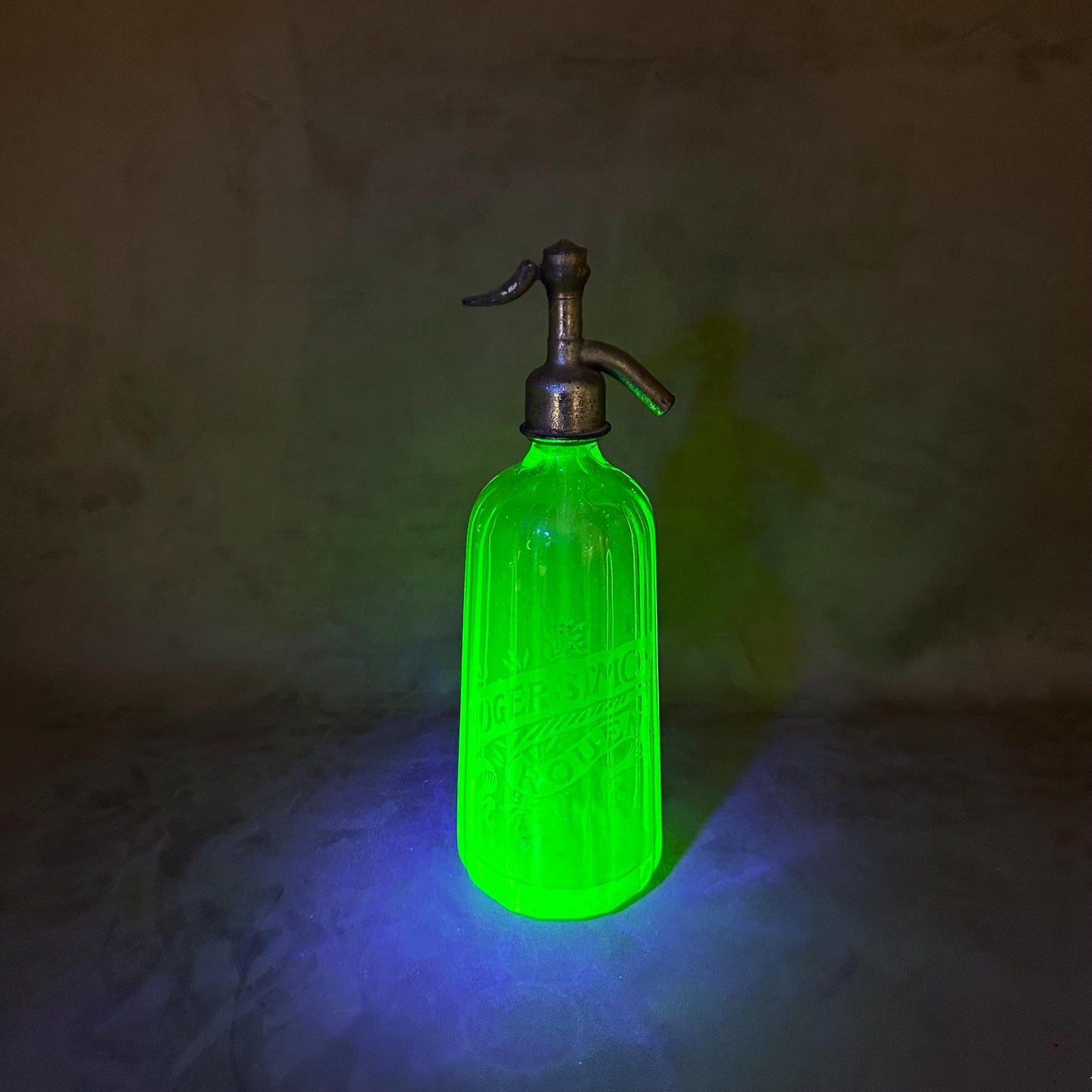 VERY RARE Siphon à eau de seltz vintage en Ouraline Gazo-Siphon etain sans plomb Made in France 1920