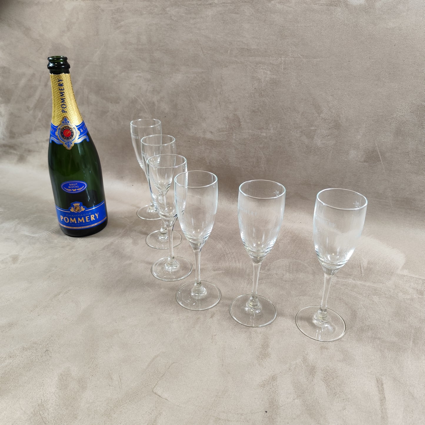 Set of 6 vintage Pommery Champagne glass flutes Made in France