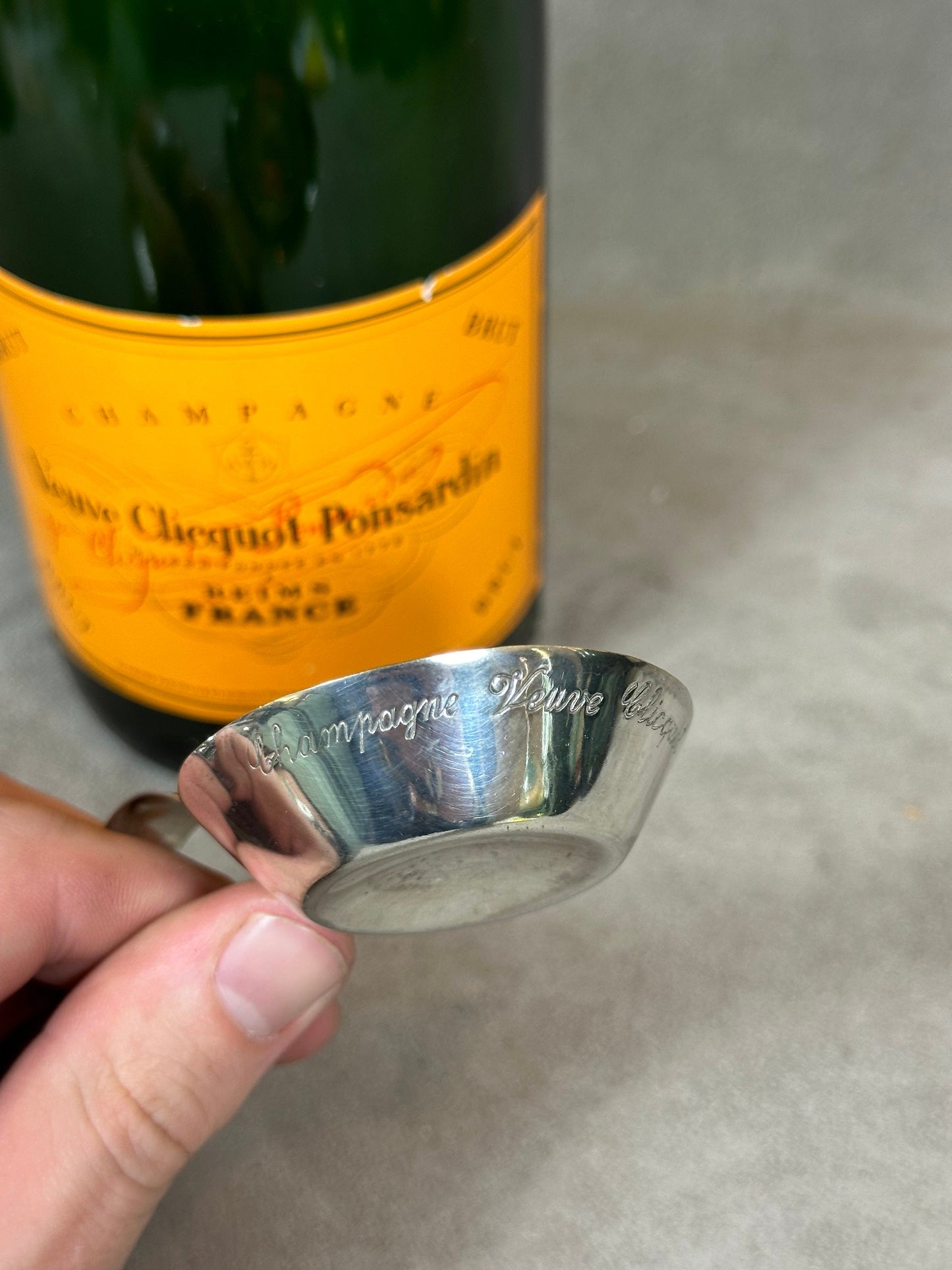 SELTENE Veuve Clicquot Tastevin in Vintage-Silbermetall, hergestellt in Frankreich