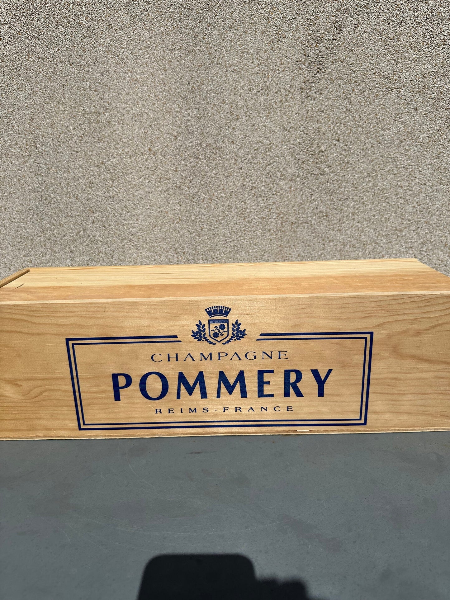 Caisse en bois pour bouteille de champagne Pommery en Jeroboam 3L Made in France Années 1980