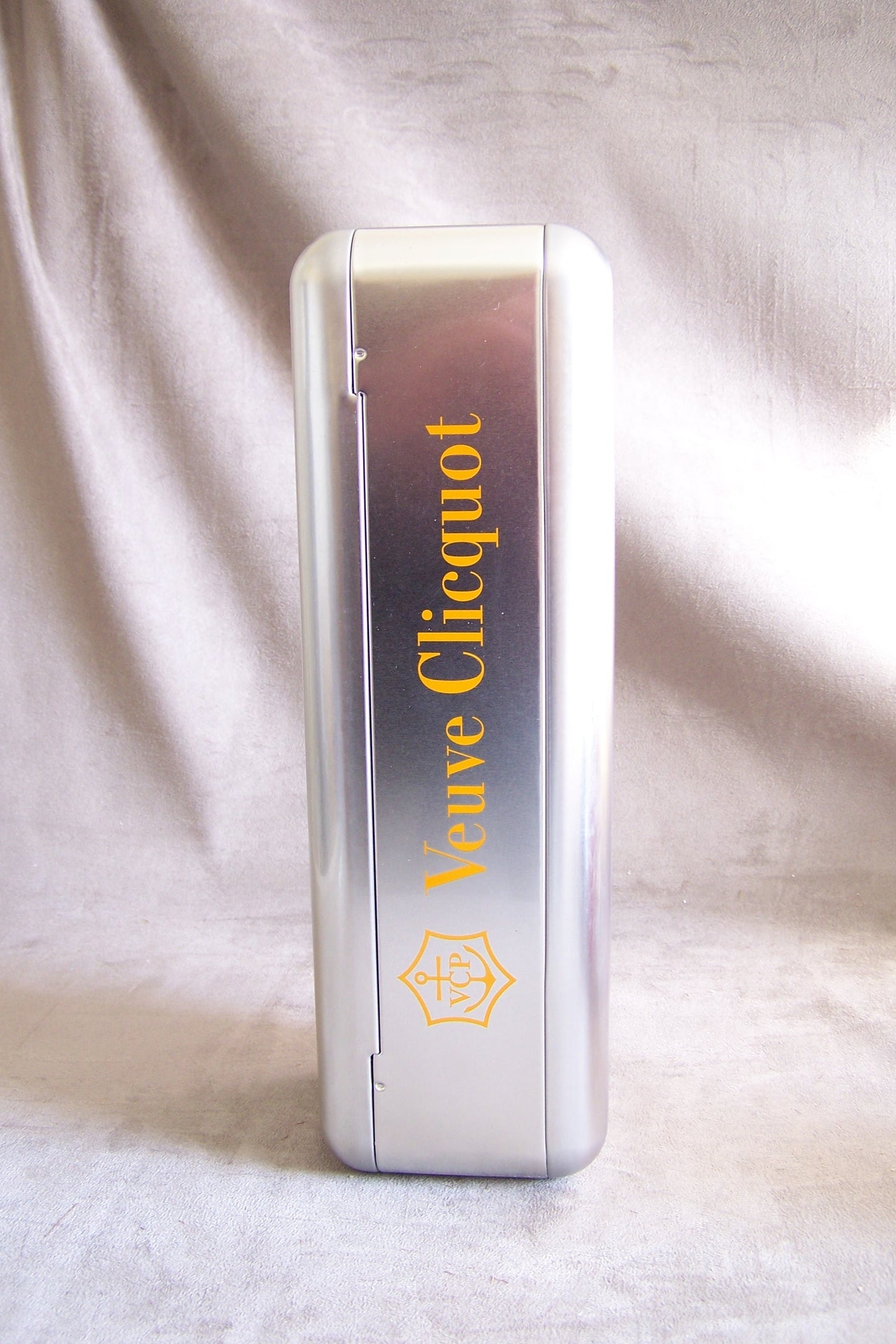 Veuve Clicquot réfrigérateur inox pour bouteille de champagne Made in France