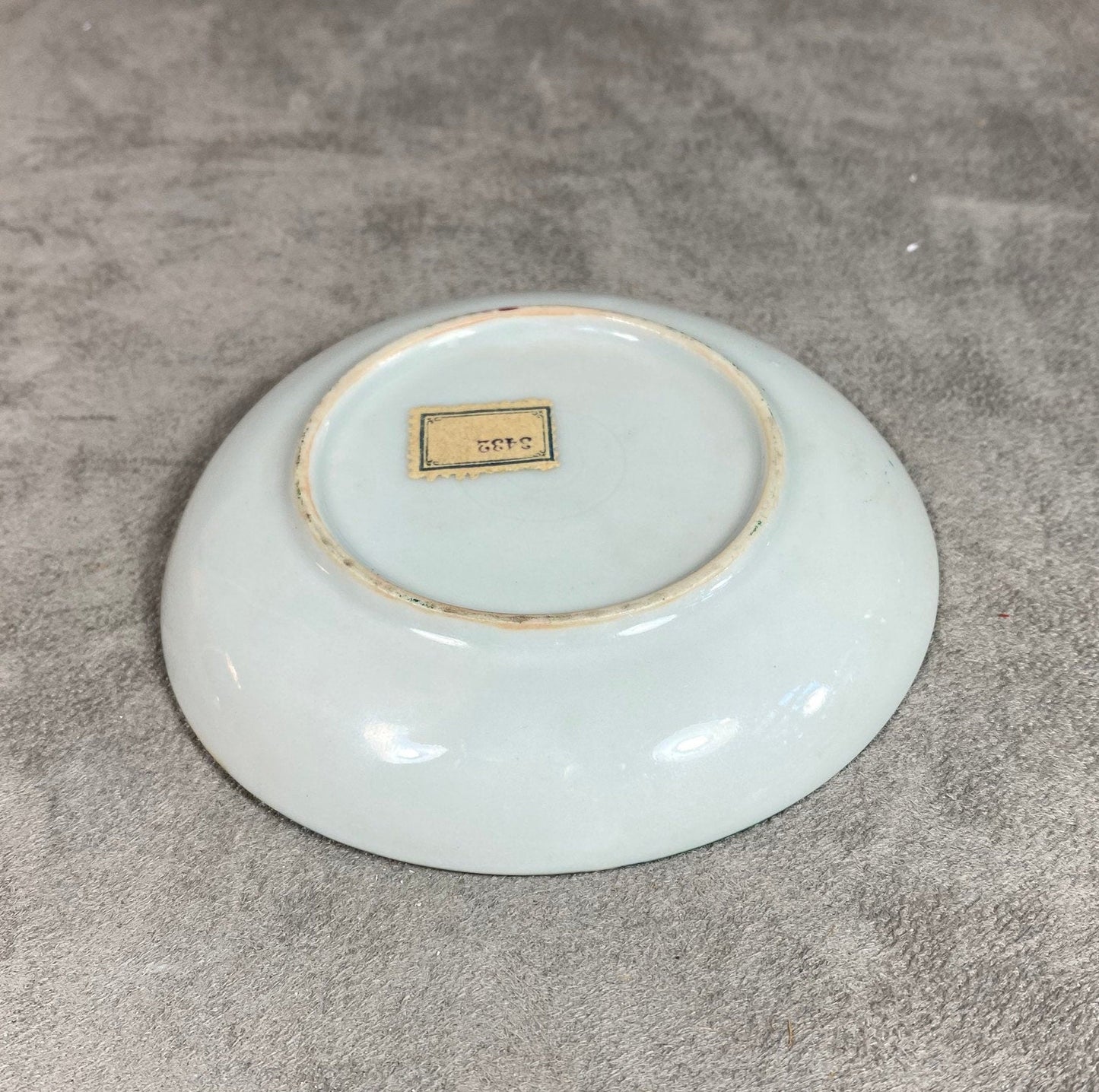 RARE Ancienne tasse avec soucoupe chinoise en porcelaine fine a décor fait main Années 1930
