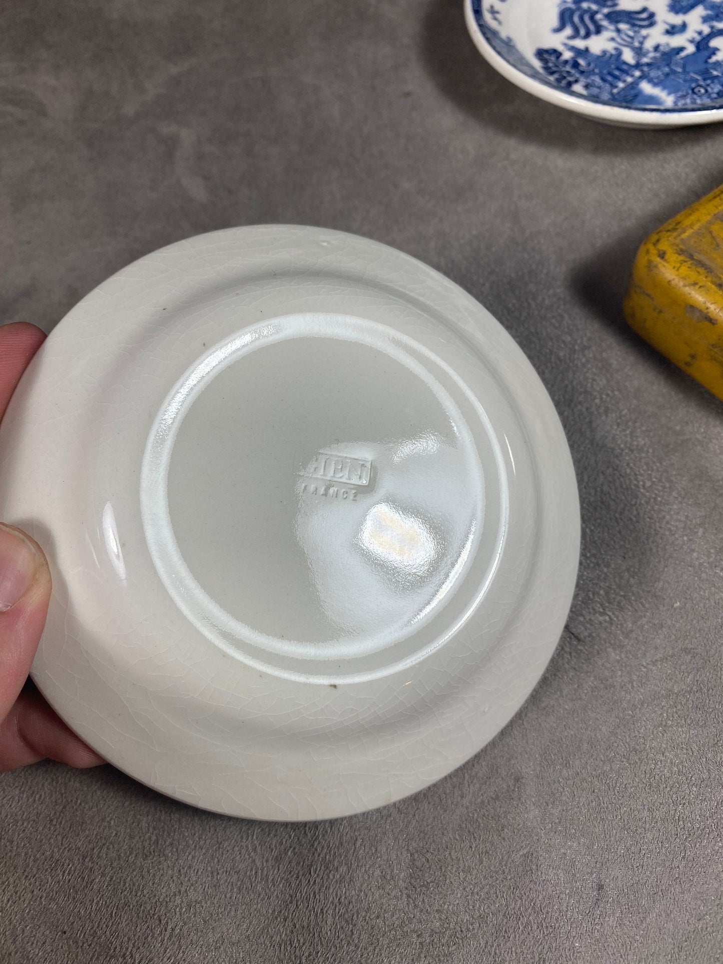 Calvados Busnel Aschenbecher oder leere Taschenschale von Gien aus Vintage-Keramik aus den 1960er Jahren