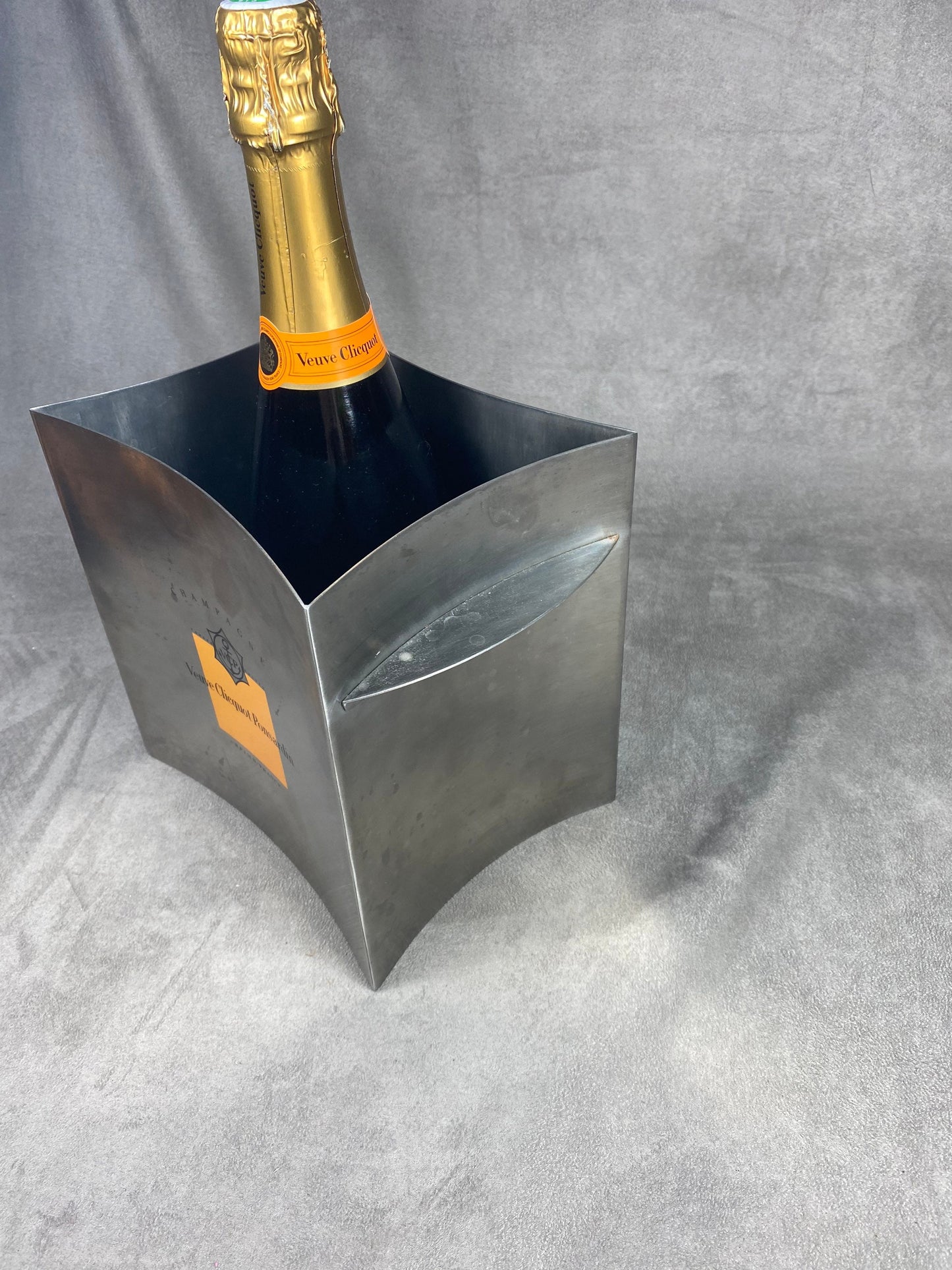 RARE Seau à champagne Veuve Clicquot en métal Made in France Vintage 1900