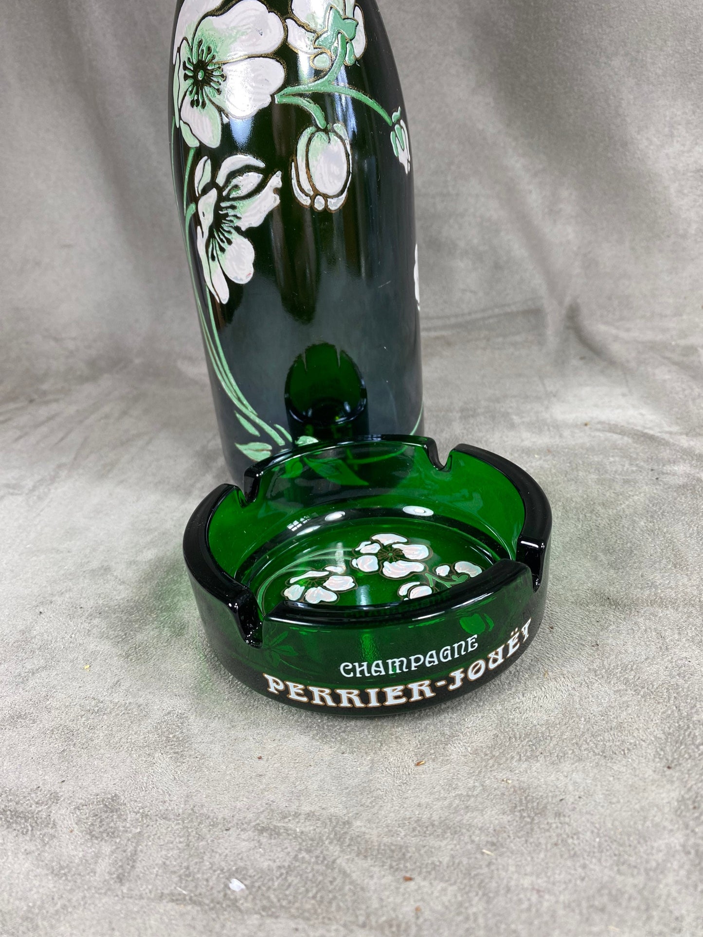 Cendrier en verre vintage champagne Perrier-Jouët Belle Epoque Années 1970