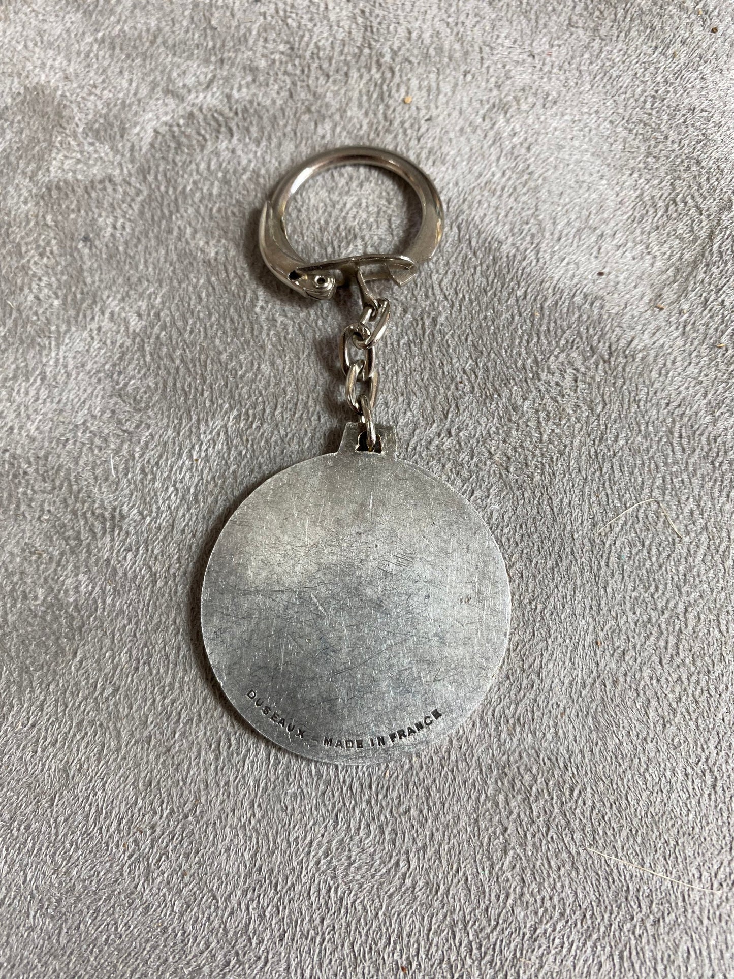 Besserat de Bellefon metal key ring Made in France 1980s