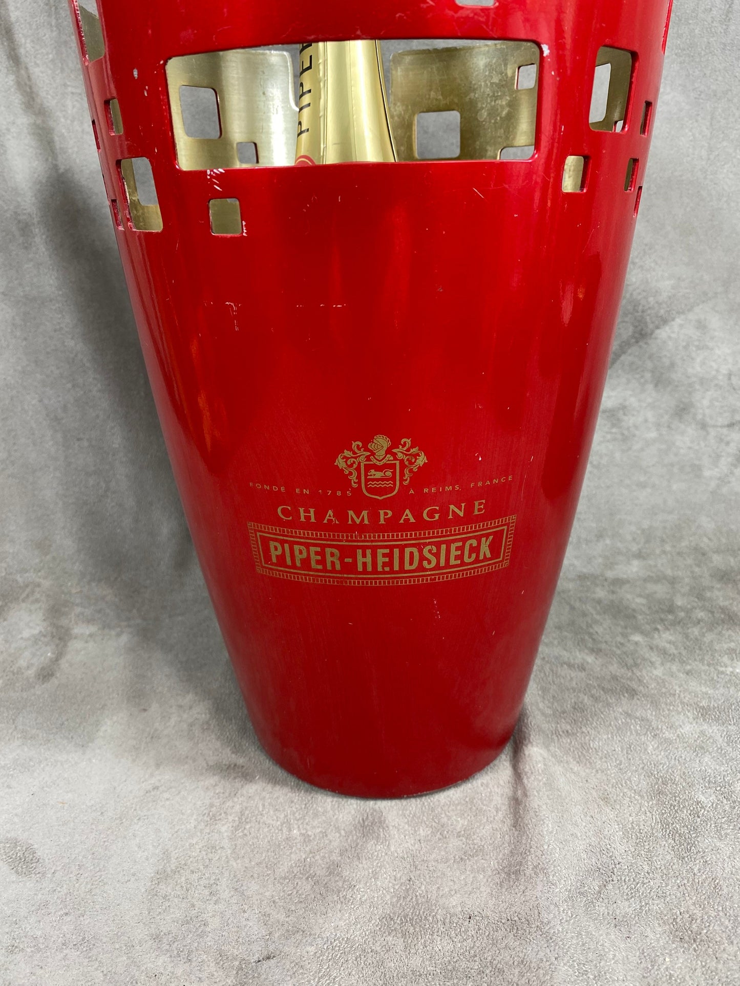 Seau à champagne métal rouge vintage Piper-Heidsieck Années 1990