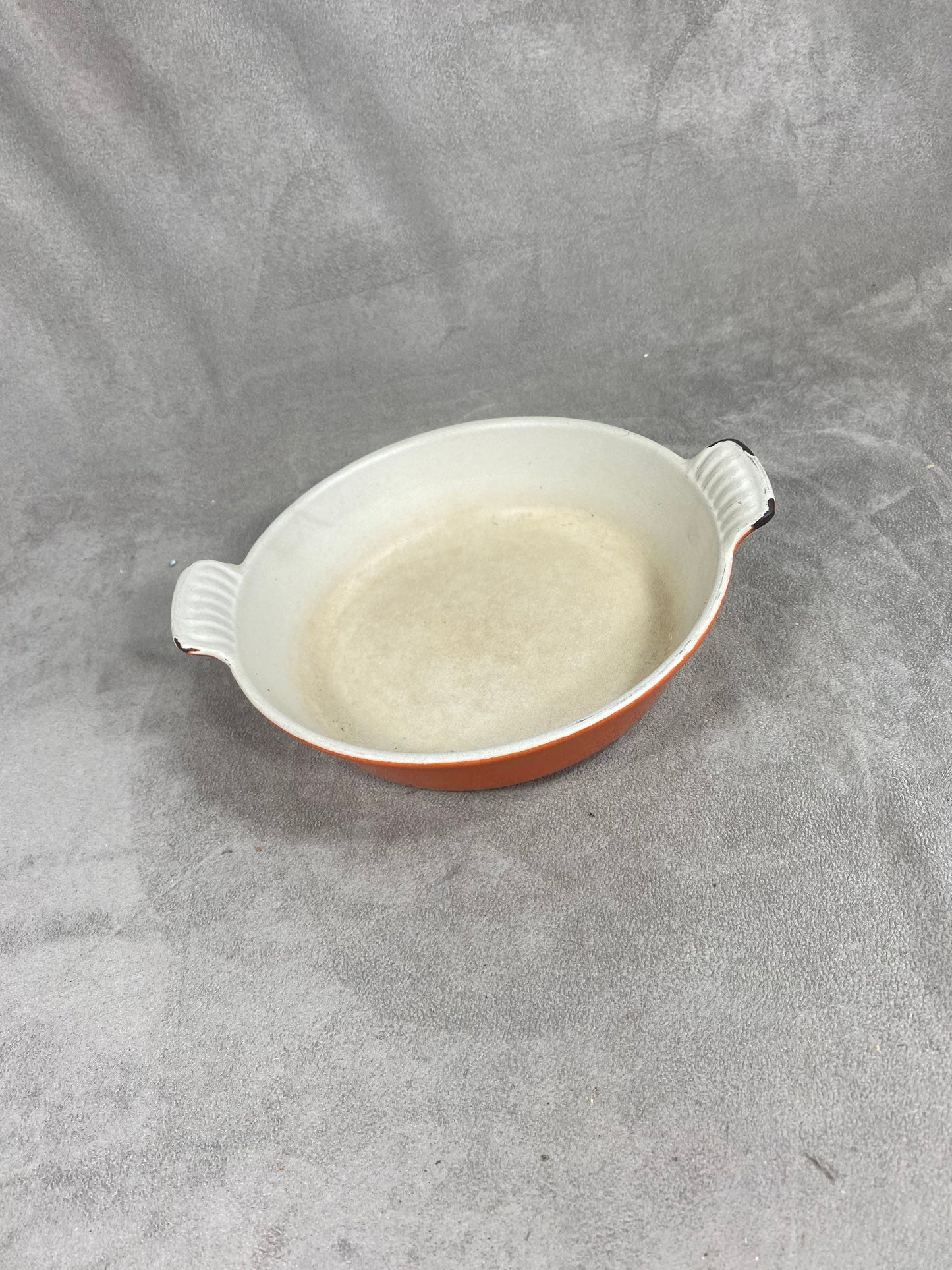 Plat en fonte marron Le Creuset vintage Made in France Années 1980