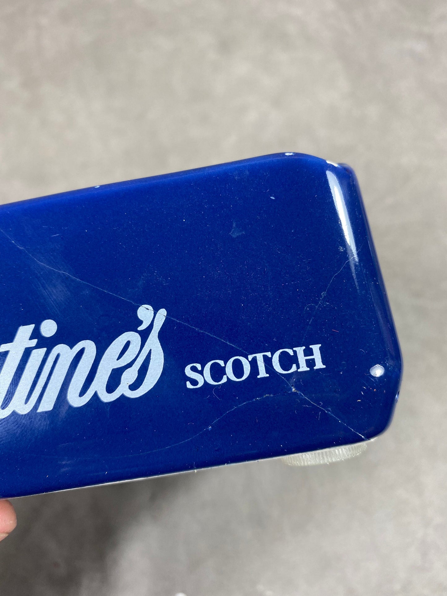 Großer blauer Keramik-Aschenbecher Ballantines Scotch Whisky Vintage Made in France