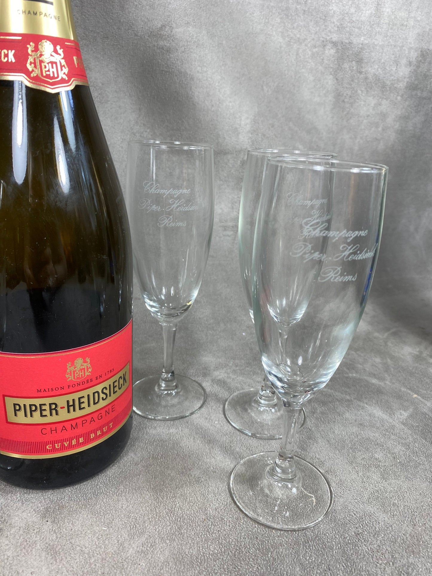 Lot de 6 flûtes à Champagne en verre Piper-Heidsieck Reims Années 1990