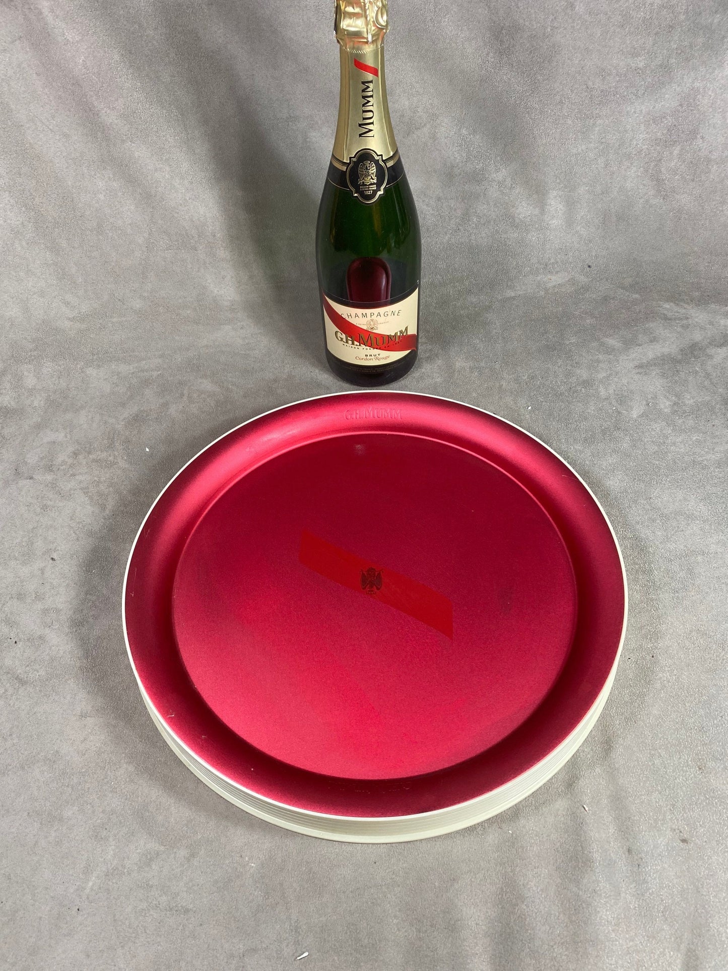 RARE Plateau rond MUMM pour 421 en plastique et aluminium champagne vintage Made in France