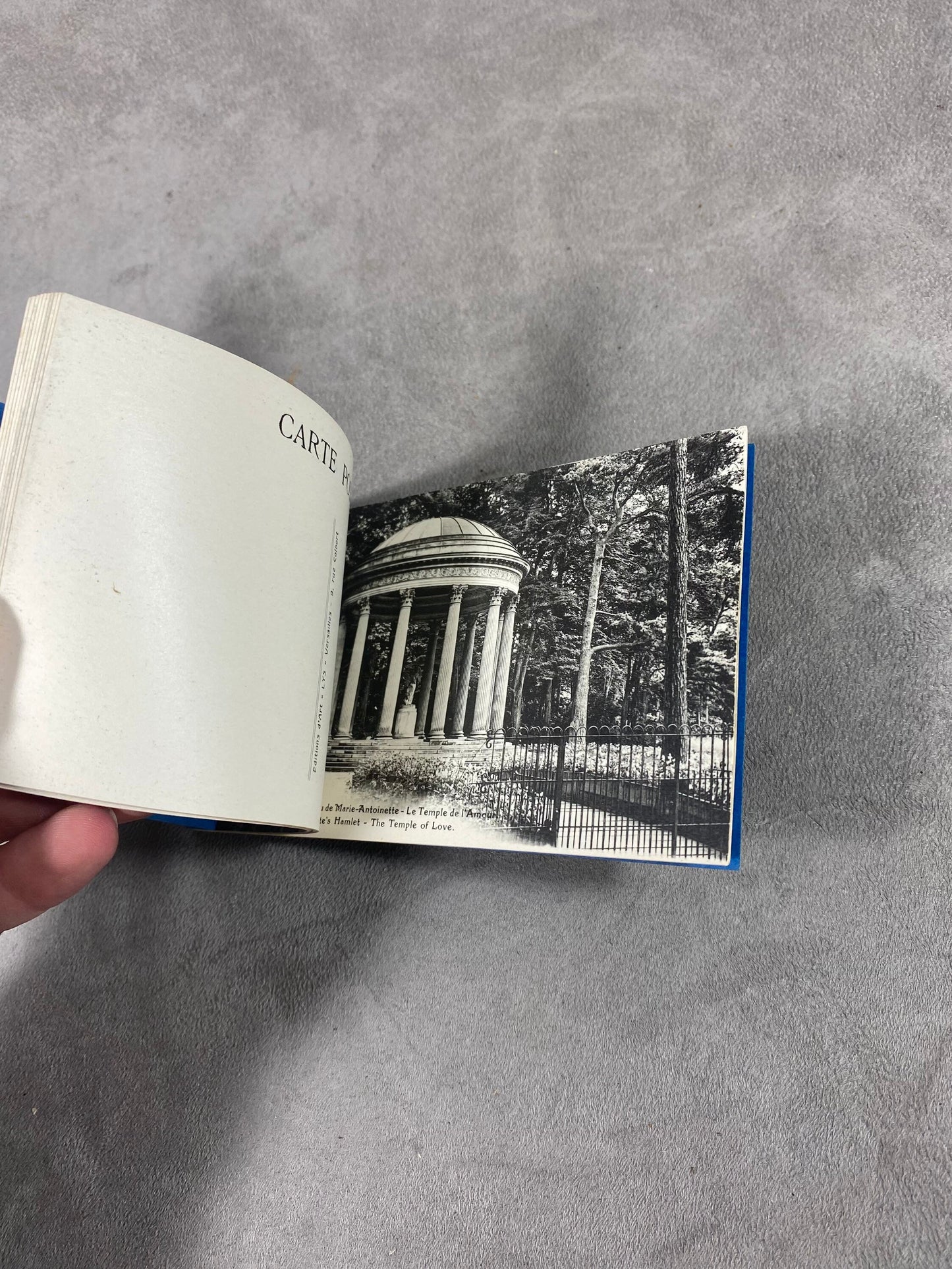 Cardboard postcard booklet of Versailles and the Trianon in Paris Made in France 1950s