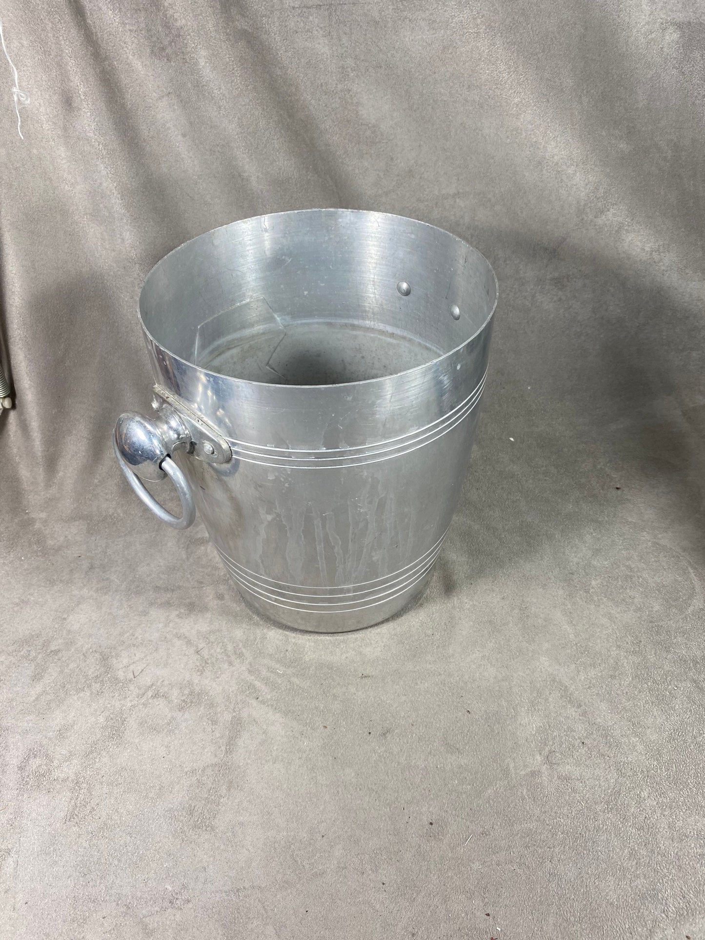 Seau à champagne en aluminium Möet & Chandon vintage 1970 Made in France