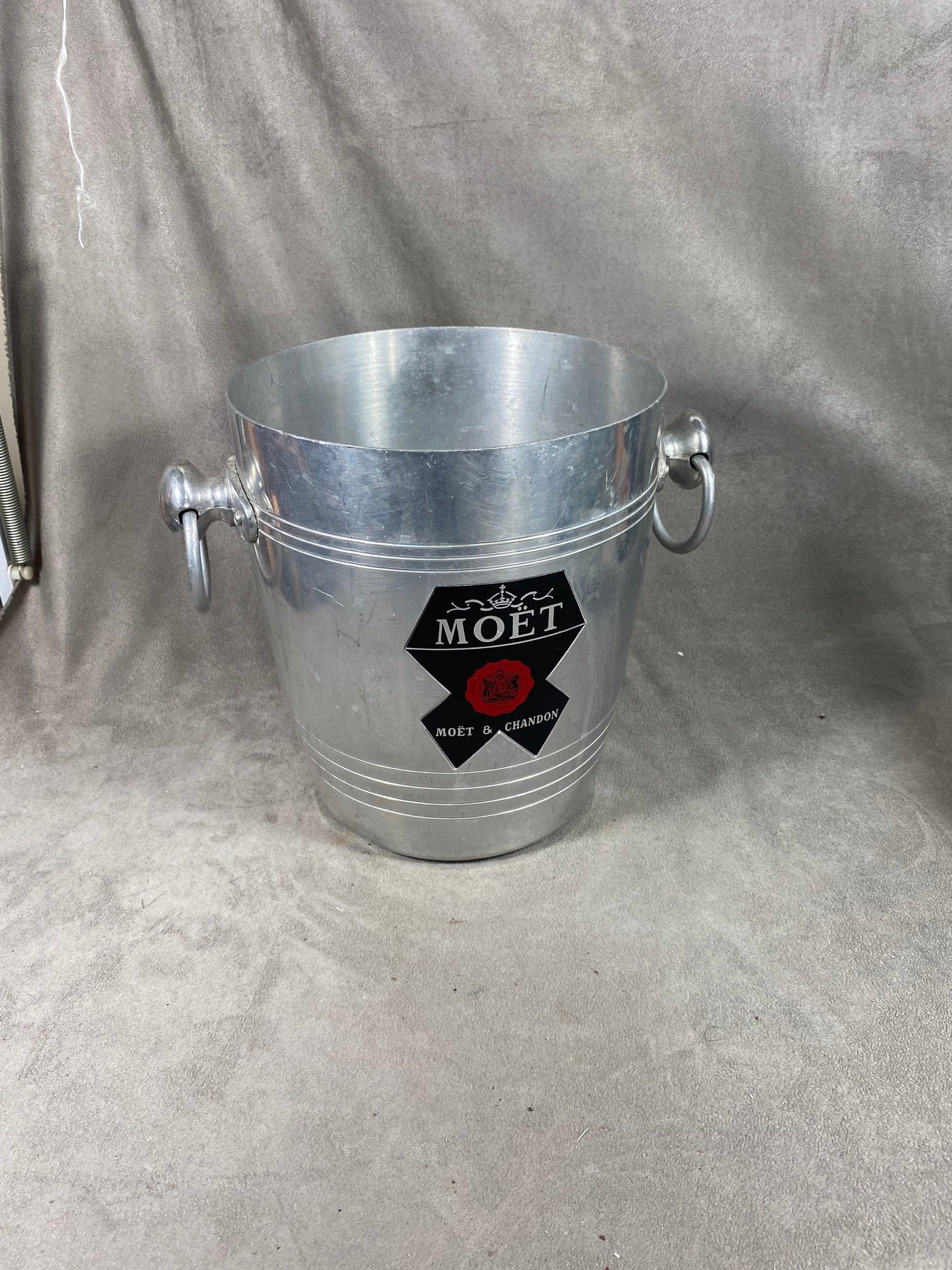 Seau à champagne en aluminium Möet & Chandon vintage 1970 Made in France
