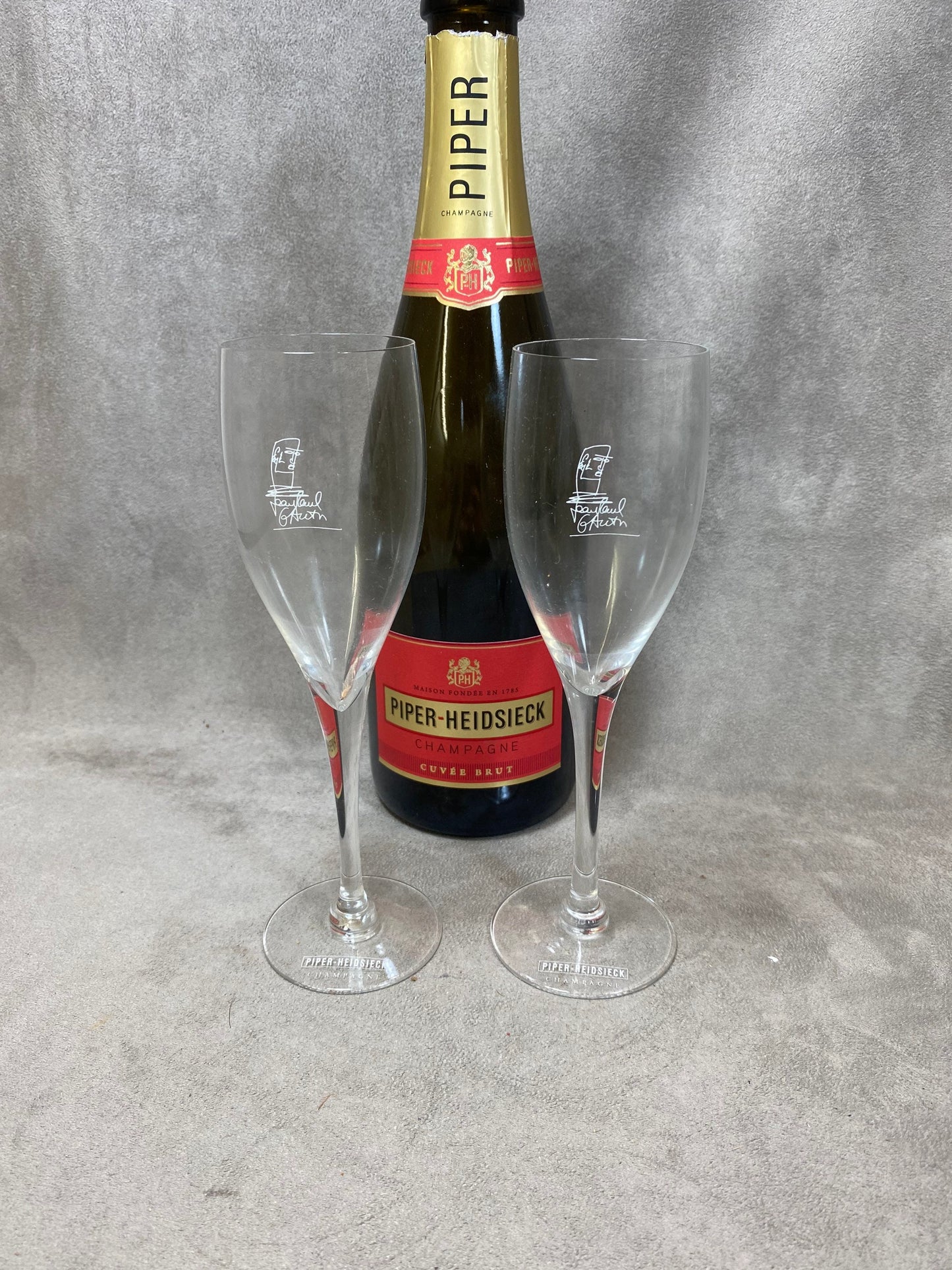 RARE Lot de 2 flûtes à Champagne en cristal Piper-Heidsieck par Jean Paul Gauthier Reims Années 1990
