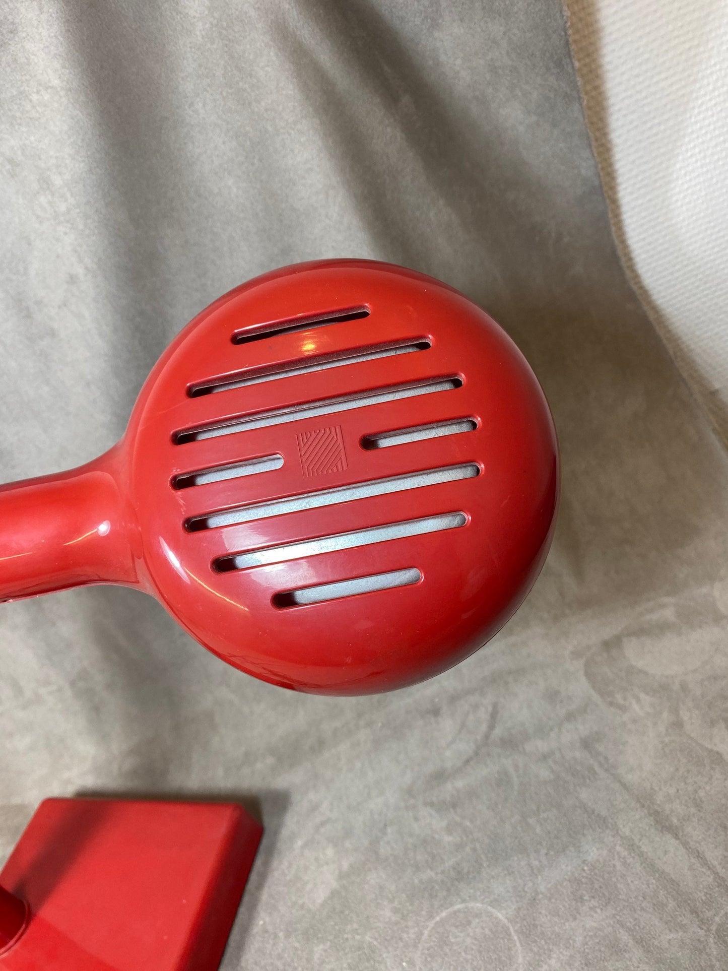 Vintage design desk lamp in red plastic Italian vintage design Made in Italy 1970