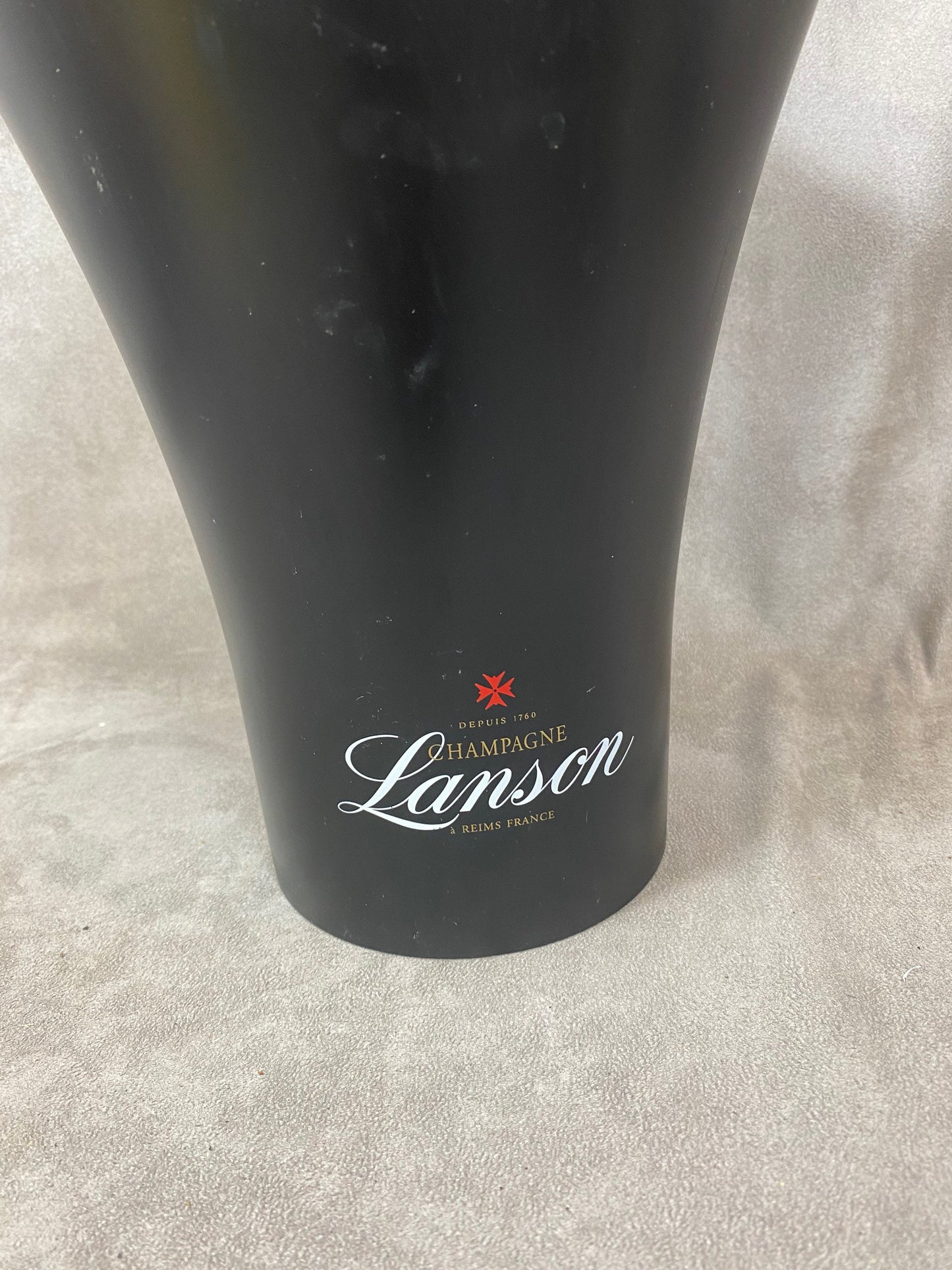 Seau à champagne Lanson en plastique noir Champagne Lanson vintage Made in France