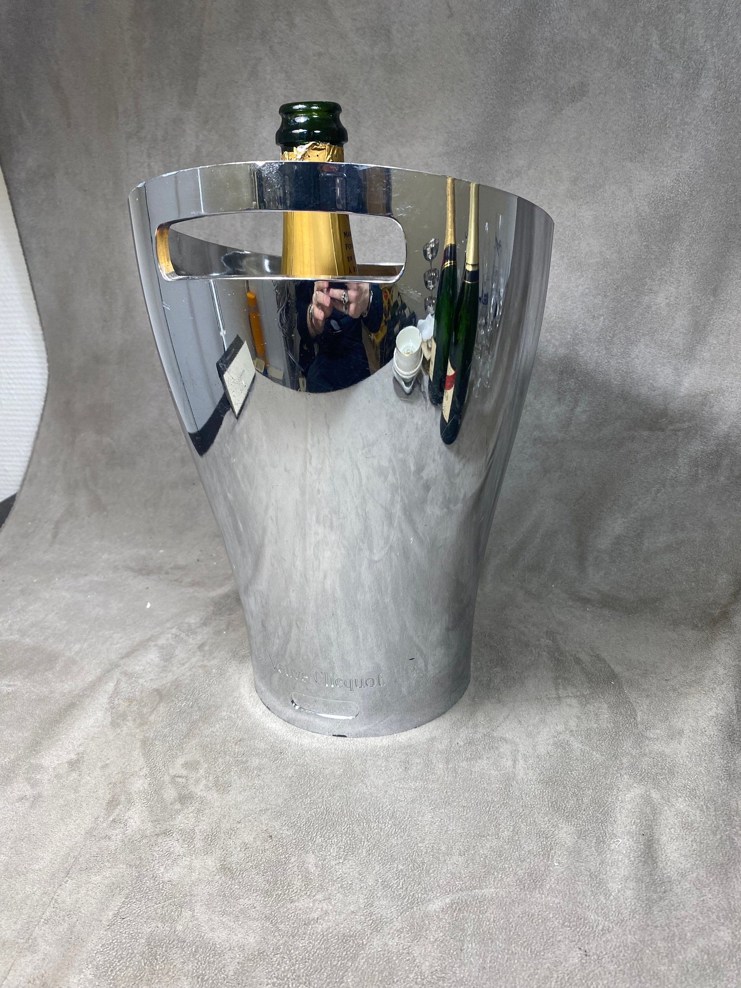 Veuve Clicquot seau La Grande Dame seau acrylique miroir Christophe Pillet pour bouteille de champagne Champagne Made in France