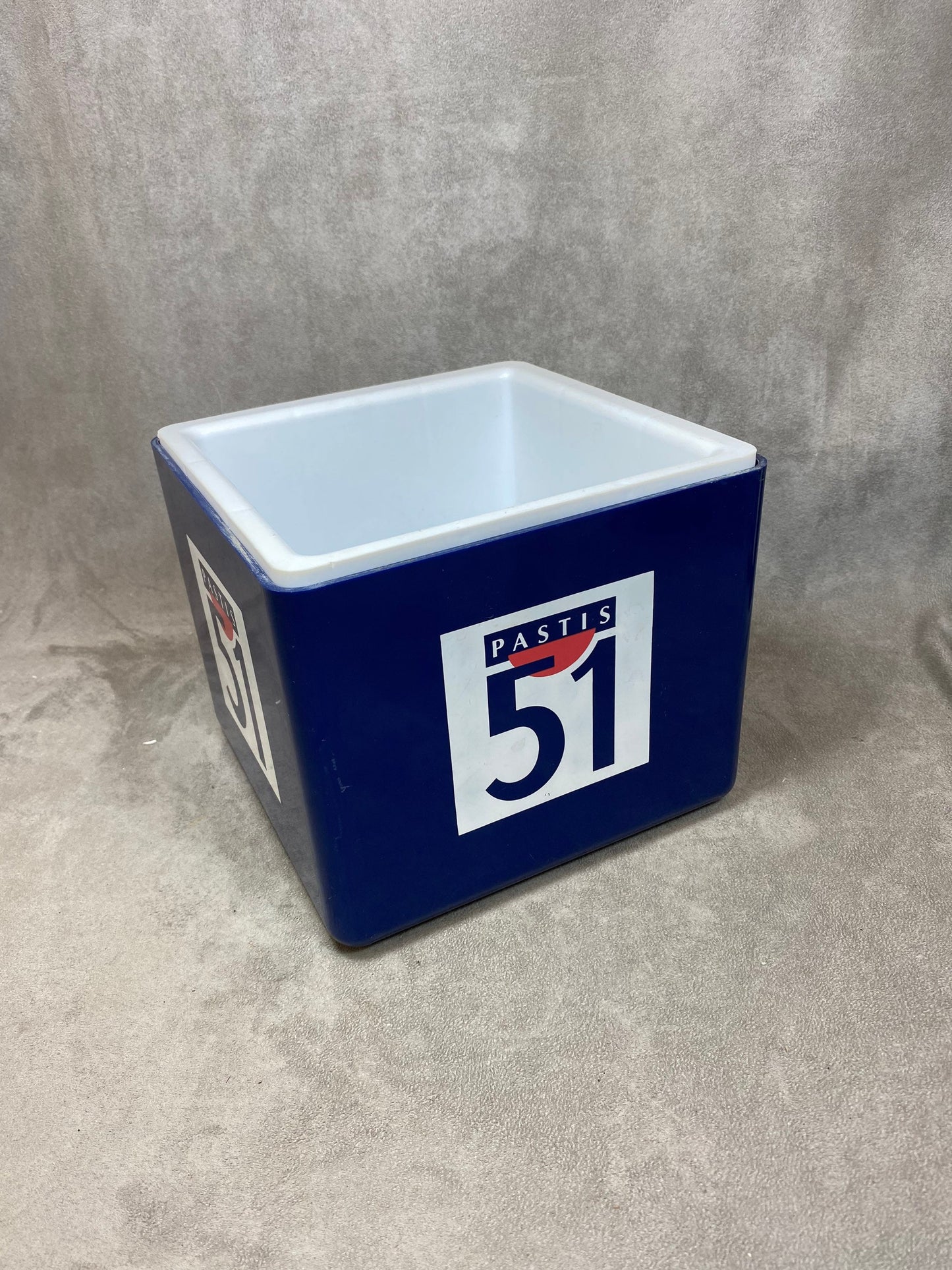 Seau à glace Pastis 51 en plastique bleu vintage retro Années 1970 Made in England