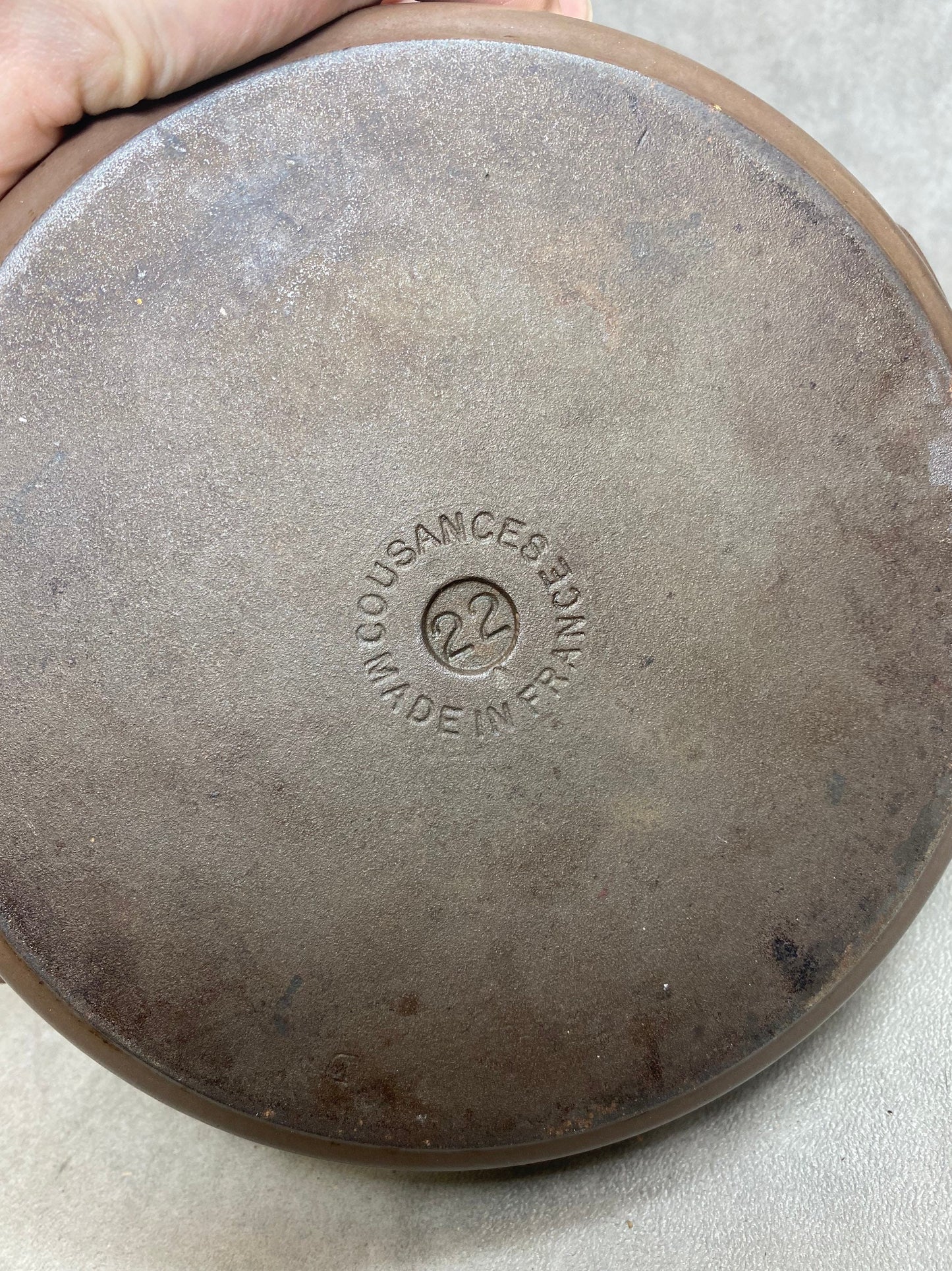 Plat en fonte marron Le Creuset vintage Made in France Années 1980