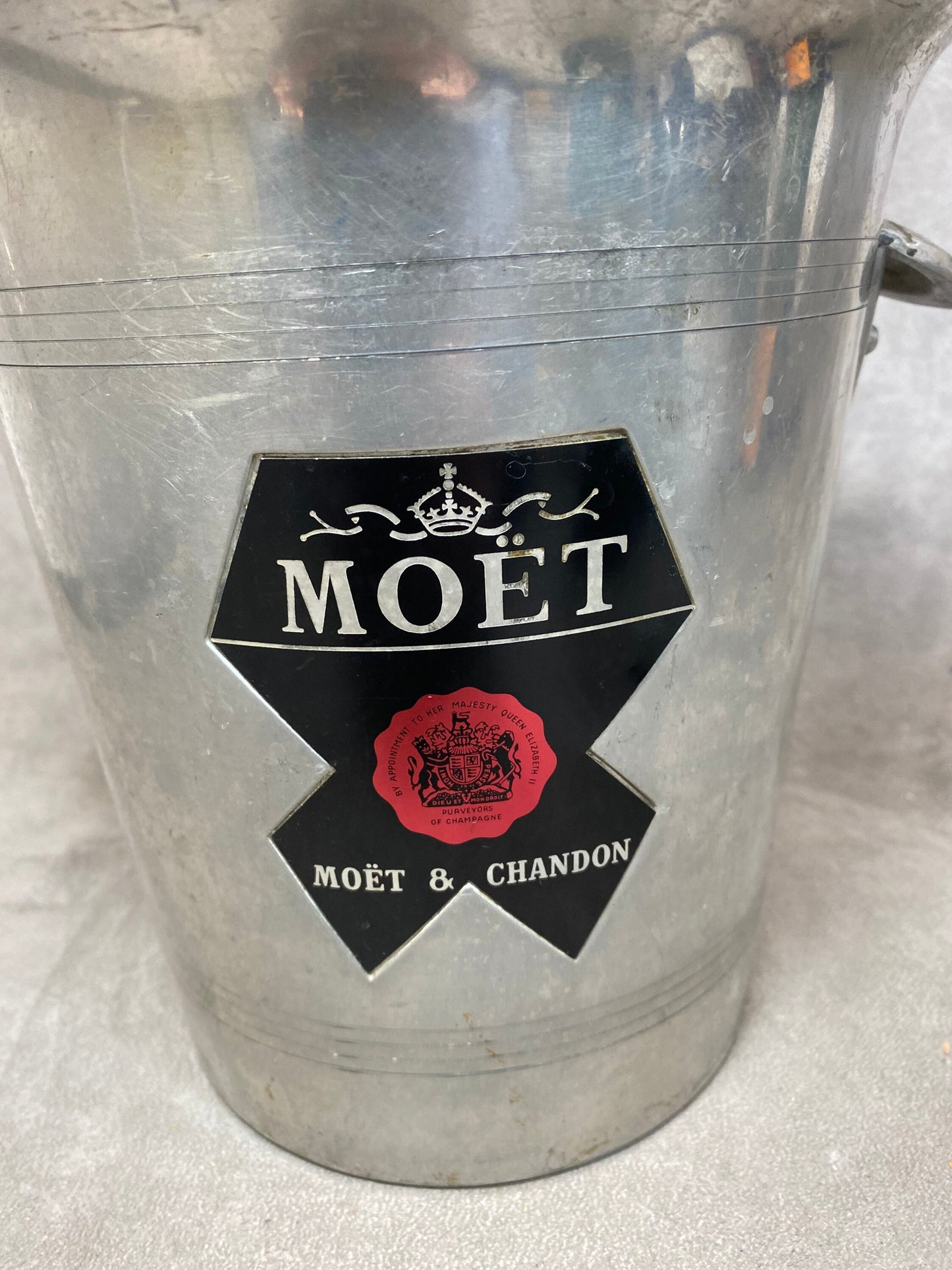 Seau à champagne en aluminium Möet & Chandon vintage 1970 Made in France