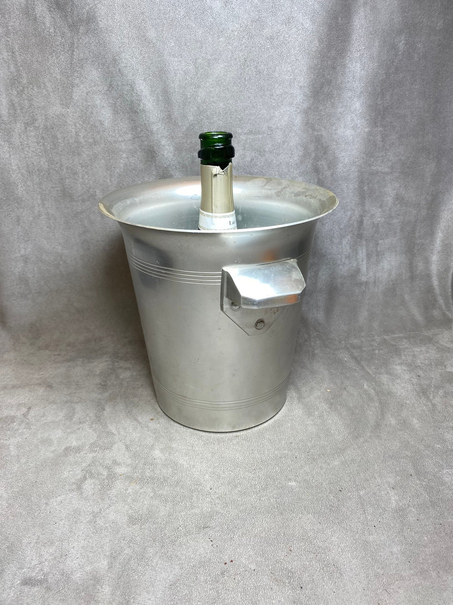 Seau à champagne en aluminium Laurent-Perrier vintage made in france Années 1970