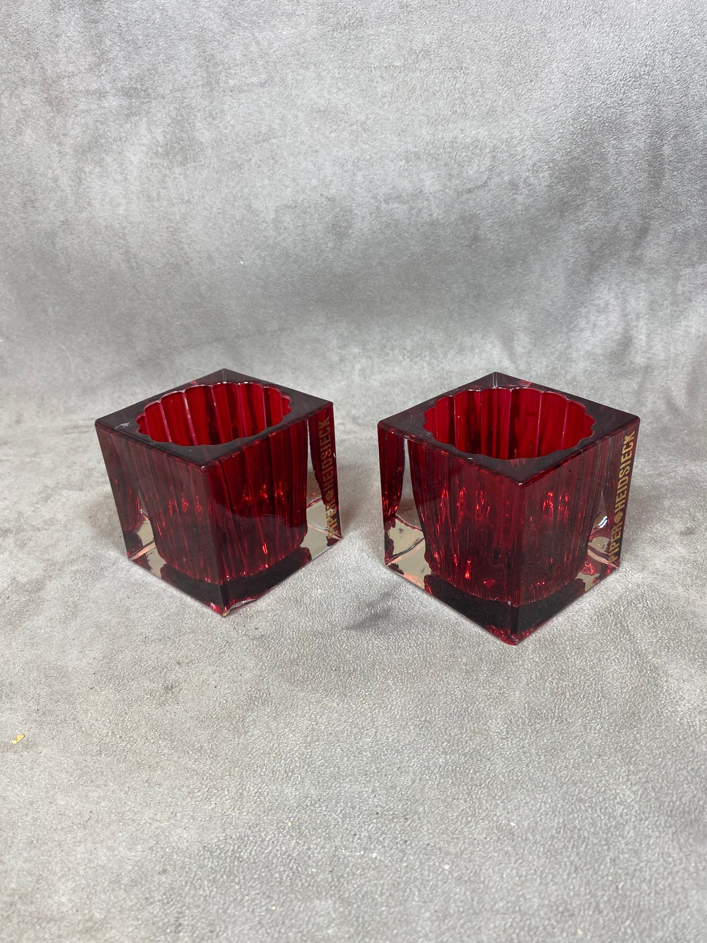Lot de 2 Photophore Champagne Piper-Heidsieck en verre rouge vintage Made in France