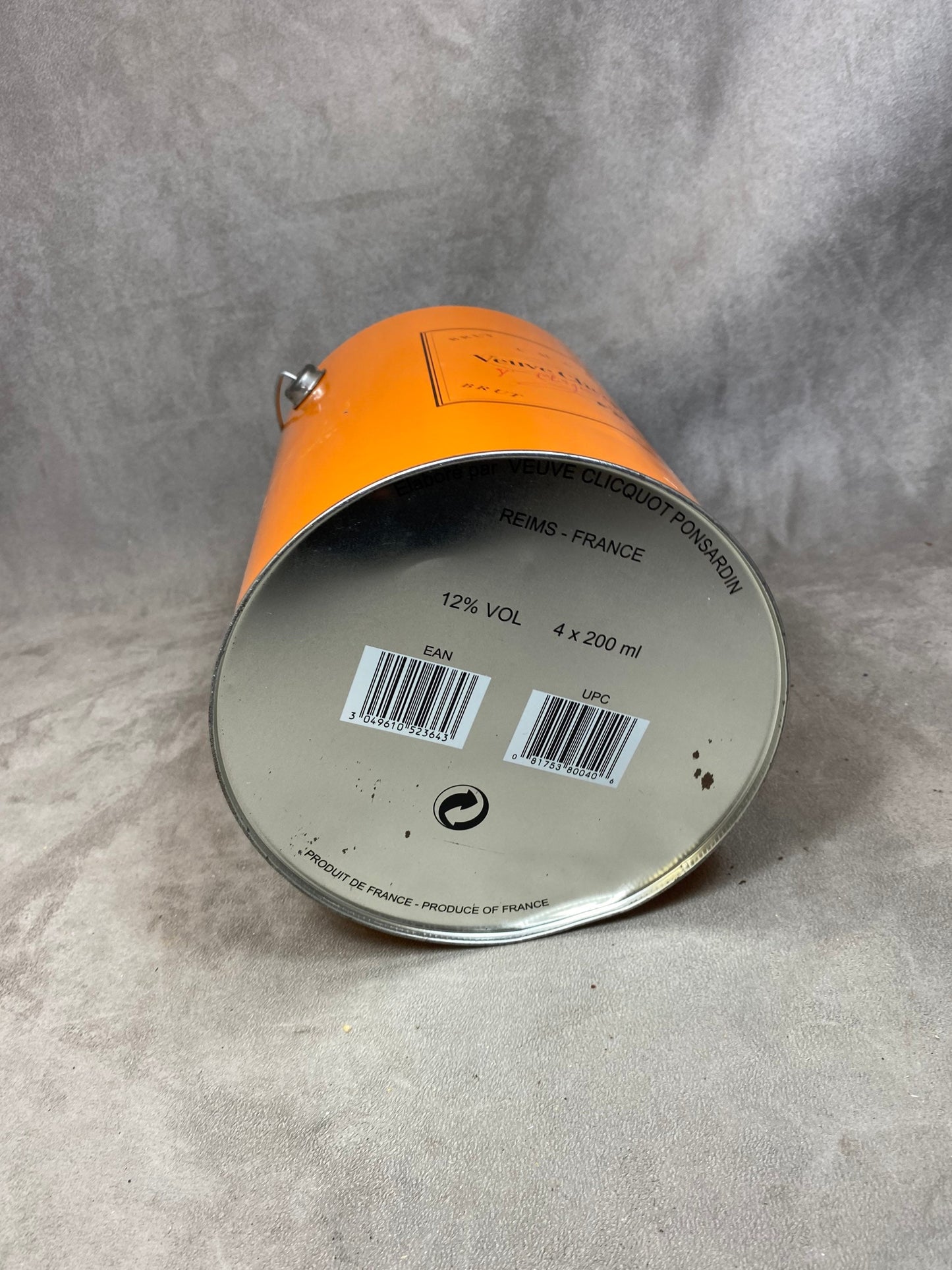 Vintage orangefarbene Veuve Clicquot-Metallbox aus den 1990er Jahren