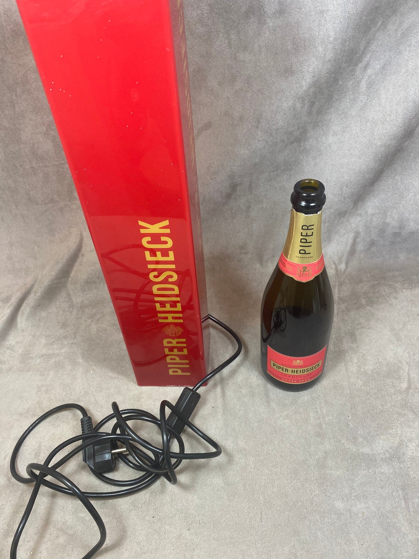 VERY RARE Piper-Heidsieck enseigne lumineuse lampe rouge Champagne français Cadeau Champagne Made in Holland