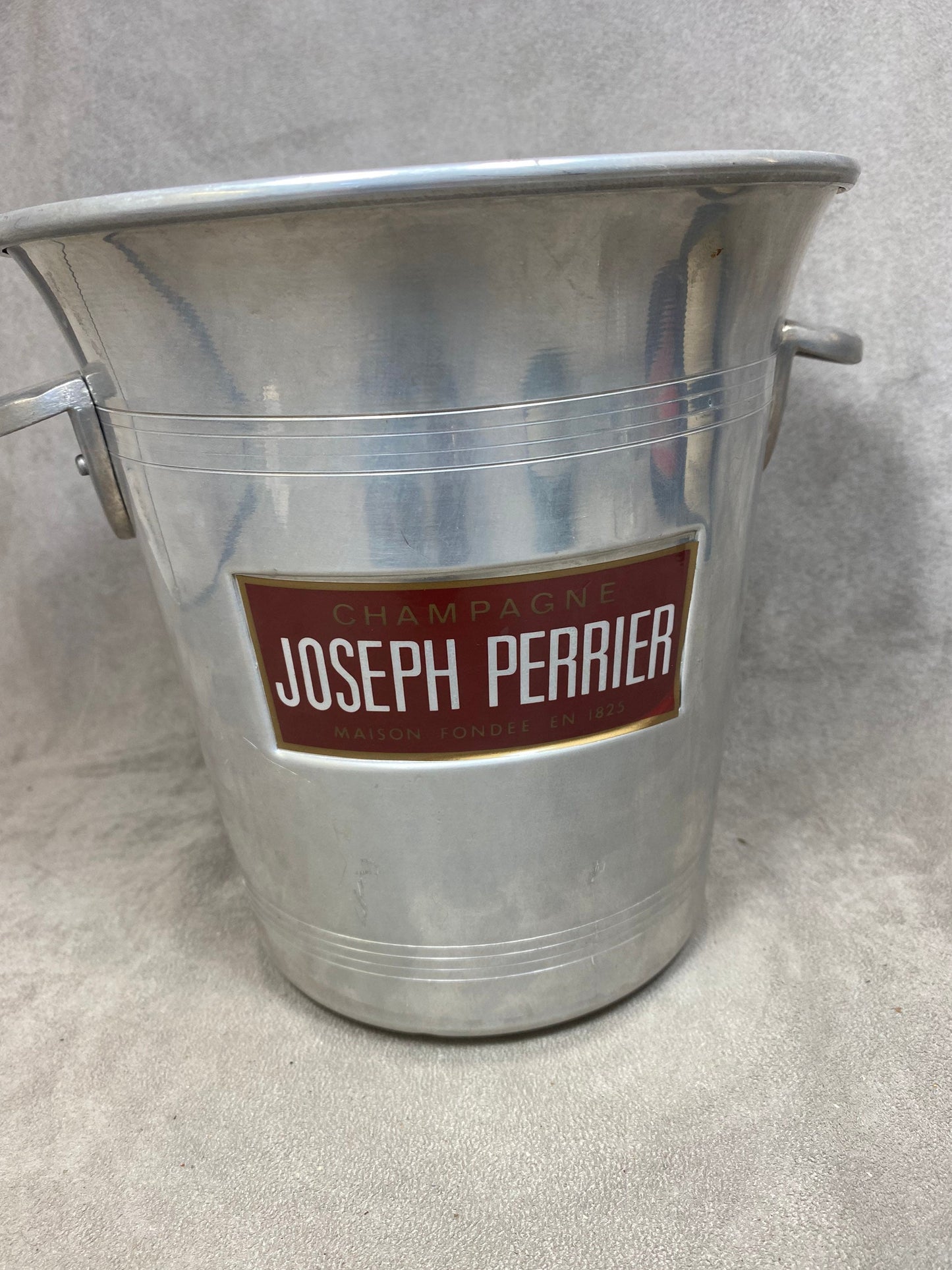 Seau à champagne en aluminium Joseph Perrier vintage Made in France