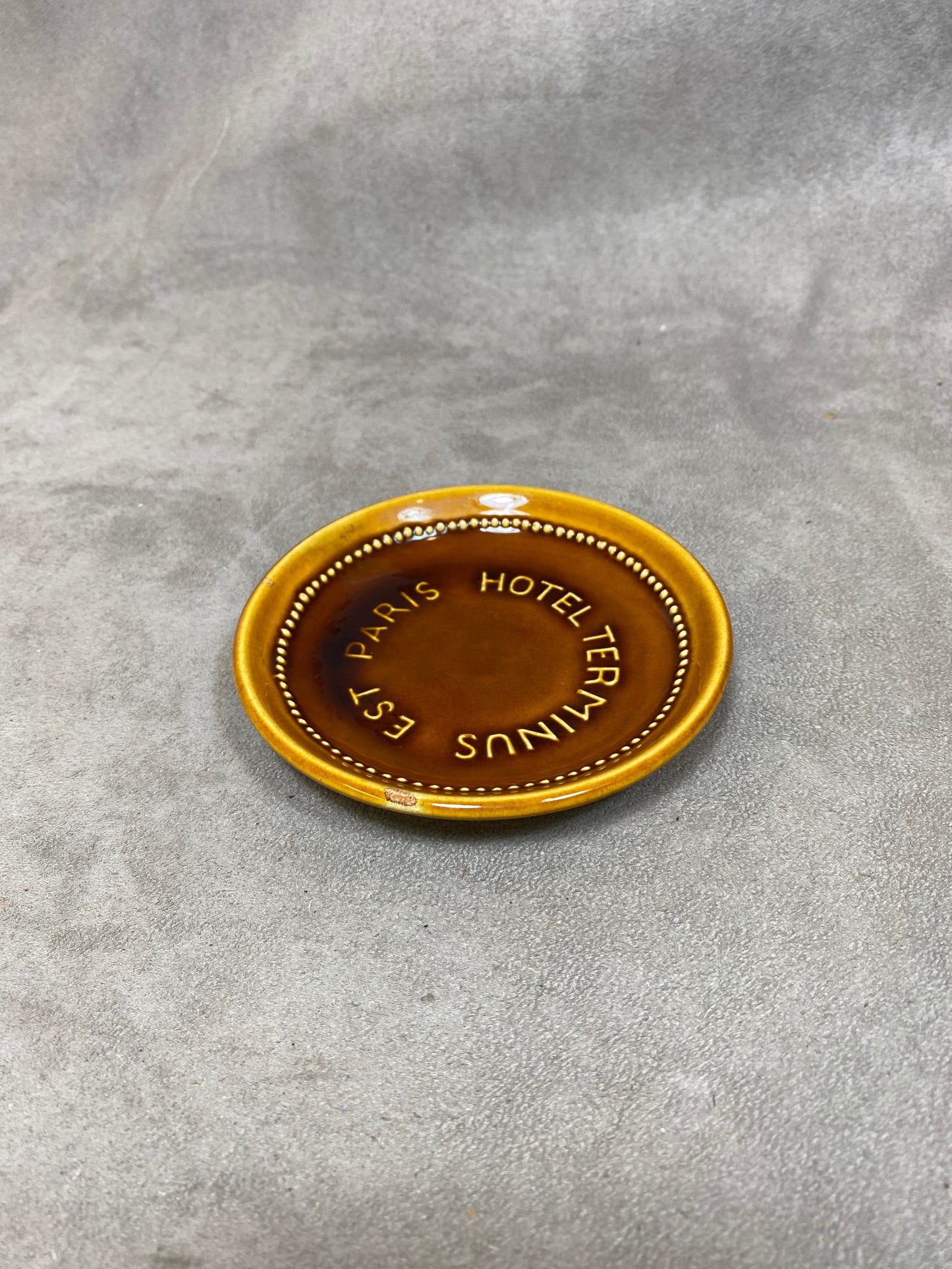 Steingut-Werbeaschenbecher, Hotel Terminus Est Paris, Made in France, Vintage 1970