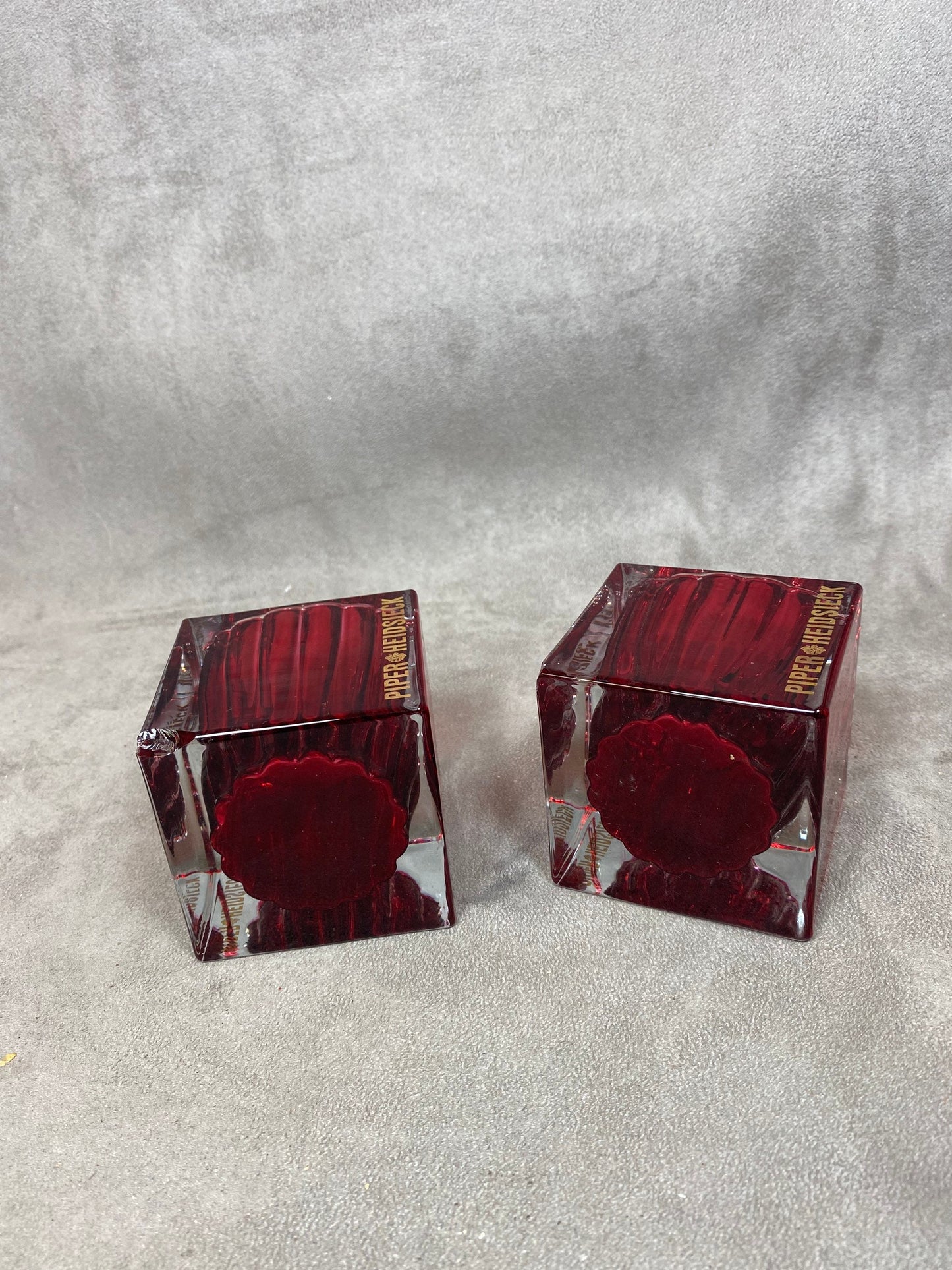 Lot de 2 Photophore Champagne Piper-Heidsieck en verre rouge vintage Made in France