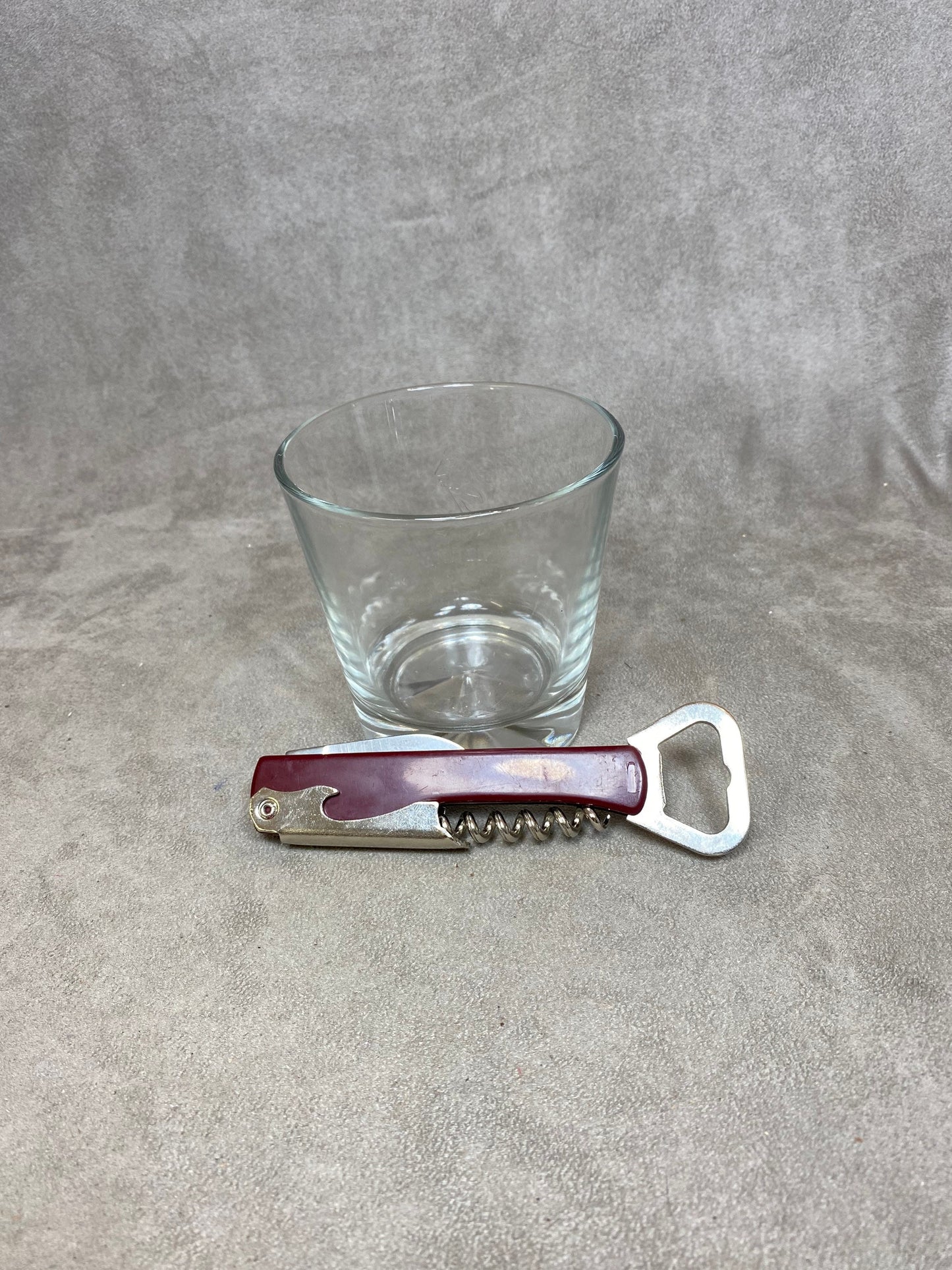 Mercier champagne Décapsuleur, Tire-bouchon en acier et plastique rouge vintage Made in France, Wine Collectors, French Wine