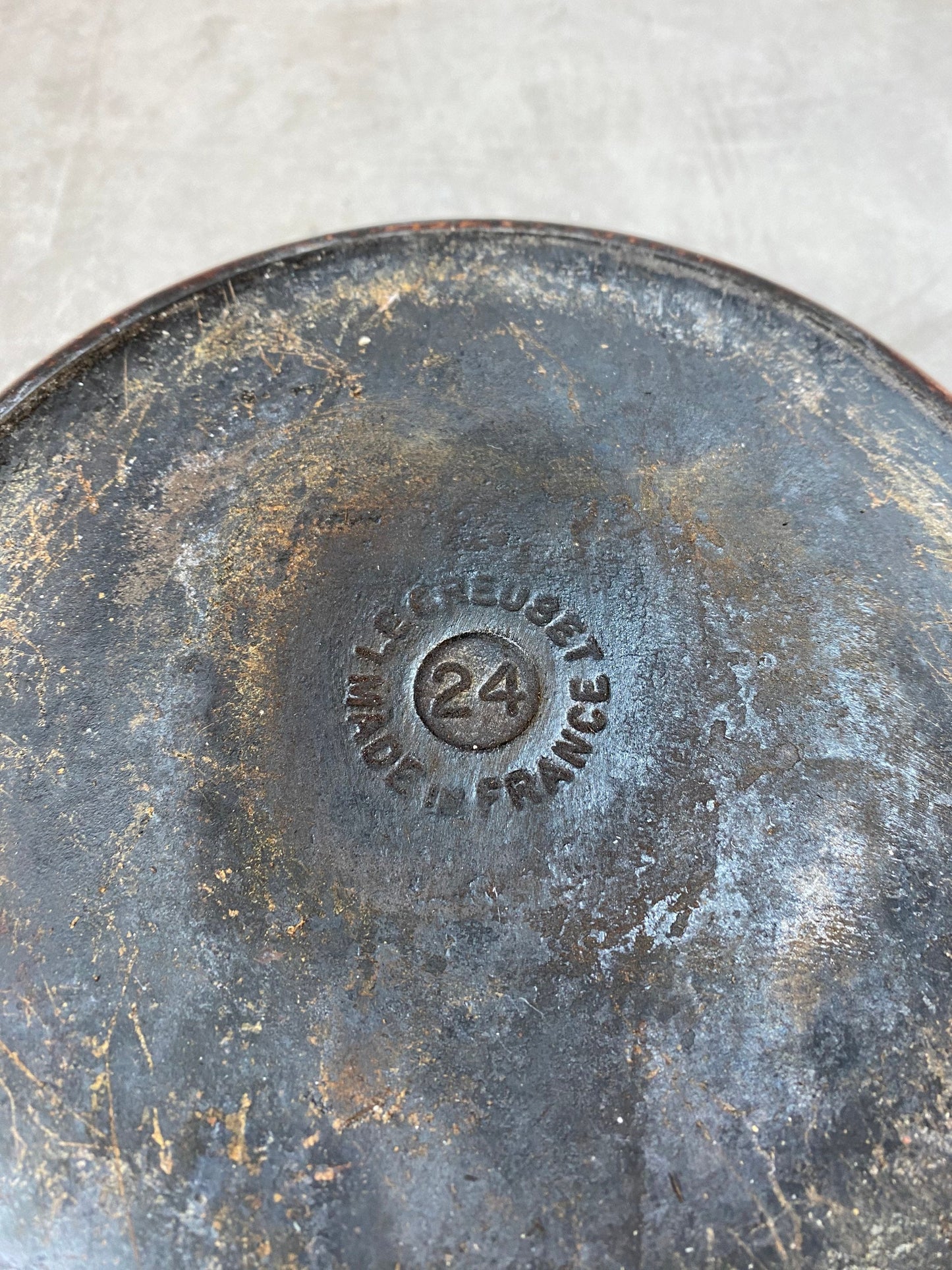 Cocotte en fonte marron Le Creuset Cousance vintage Made in France Années 1980