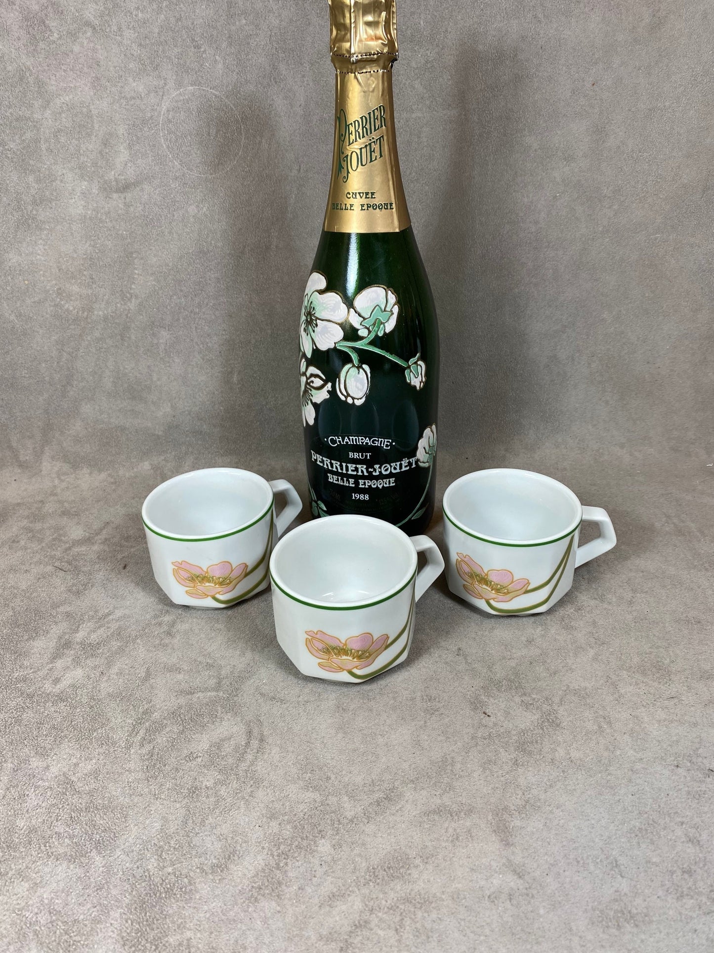RARE Lot de 3 Tasse Perrier-Jouët Belle Epoque en porcelaine Apilco Made in France Vintage 1970