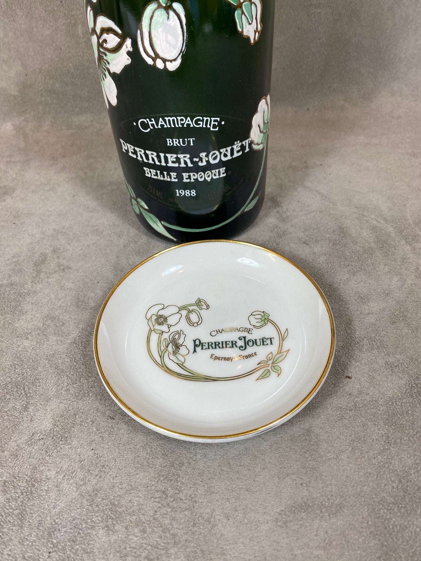 Cendrier en faience vintage Perrier-Jouët Années 1990 Made in France
