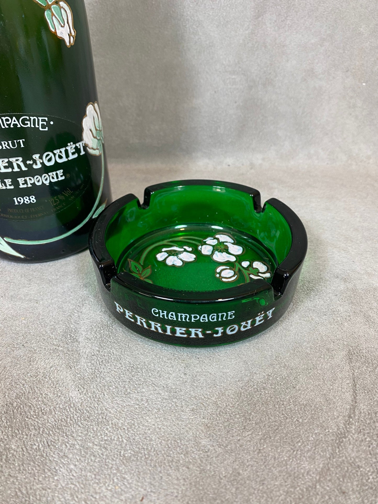 Cendrier en verre vintage champagne Perrier-Jouët Belle Epoque Années 1970