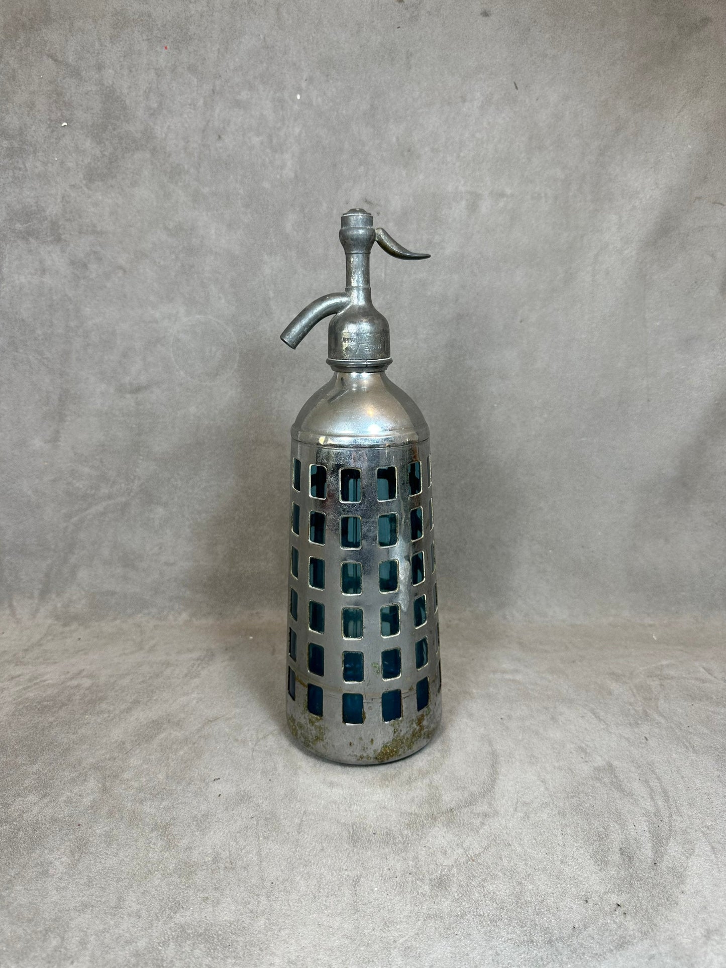 RARE Siphon à eau de seltz vintage en verre bleu cerclé de métal Gazo-Siphon etain sans plomb Made in France