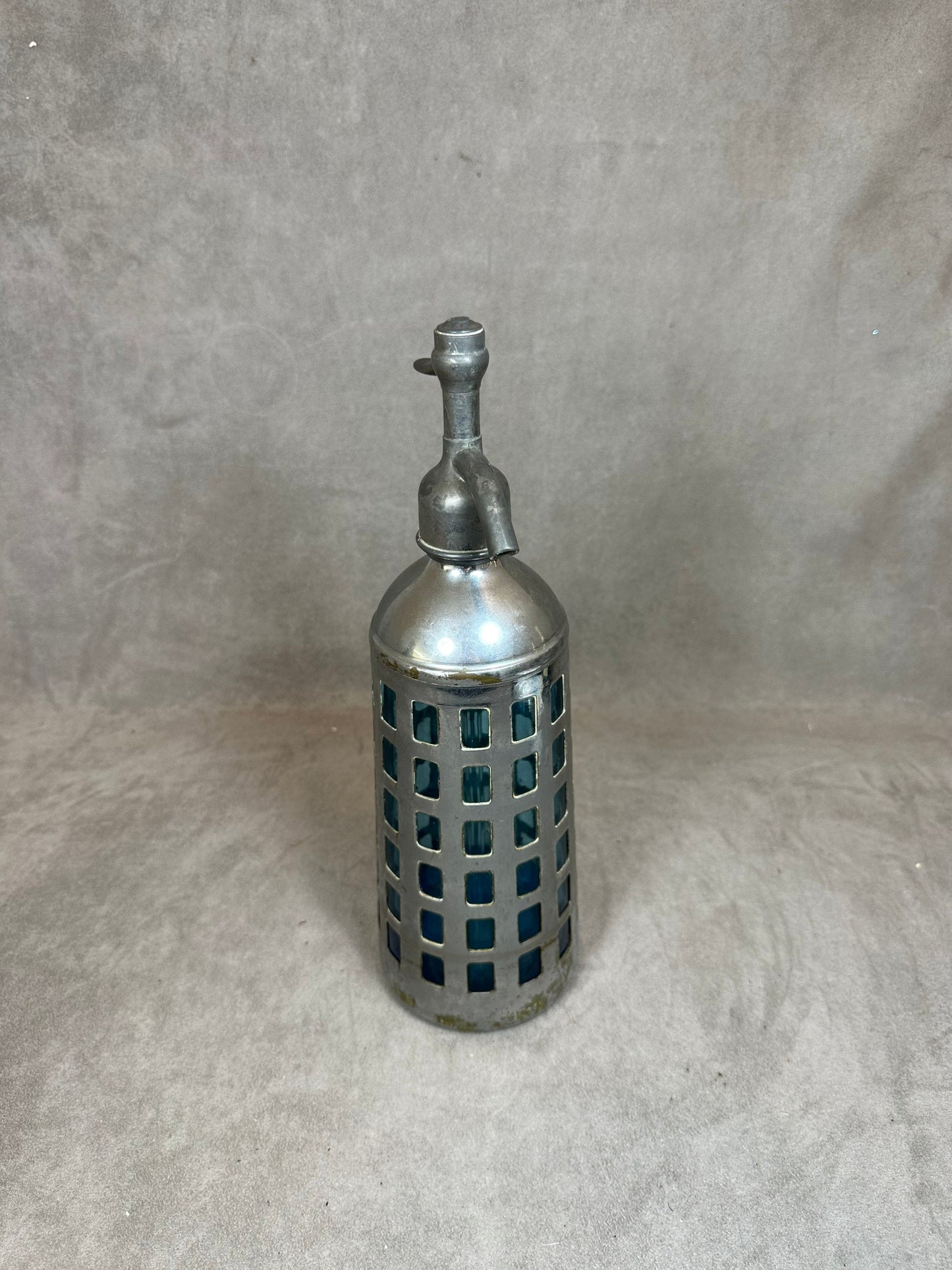 RARE Siphon à eau de seltz vintage en verre bleu cerclé de métal Gazo-Siphon etain sans plomb Made in France