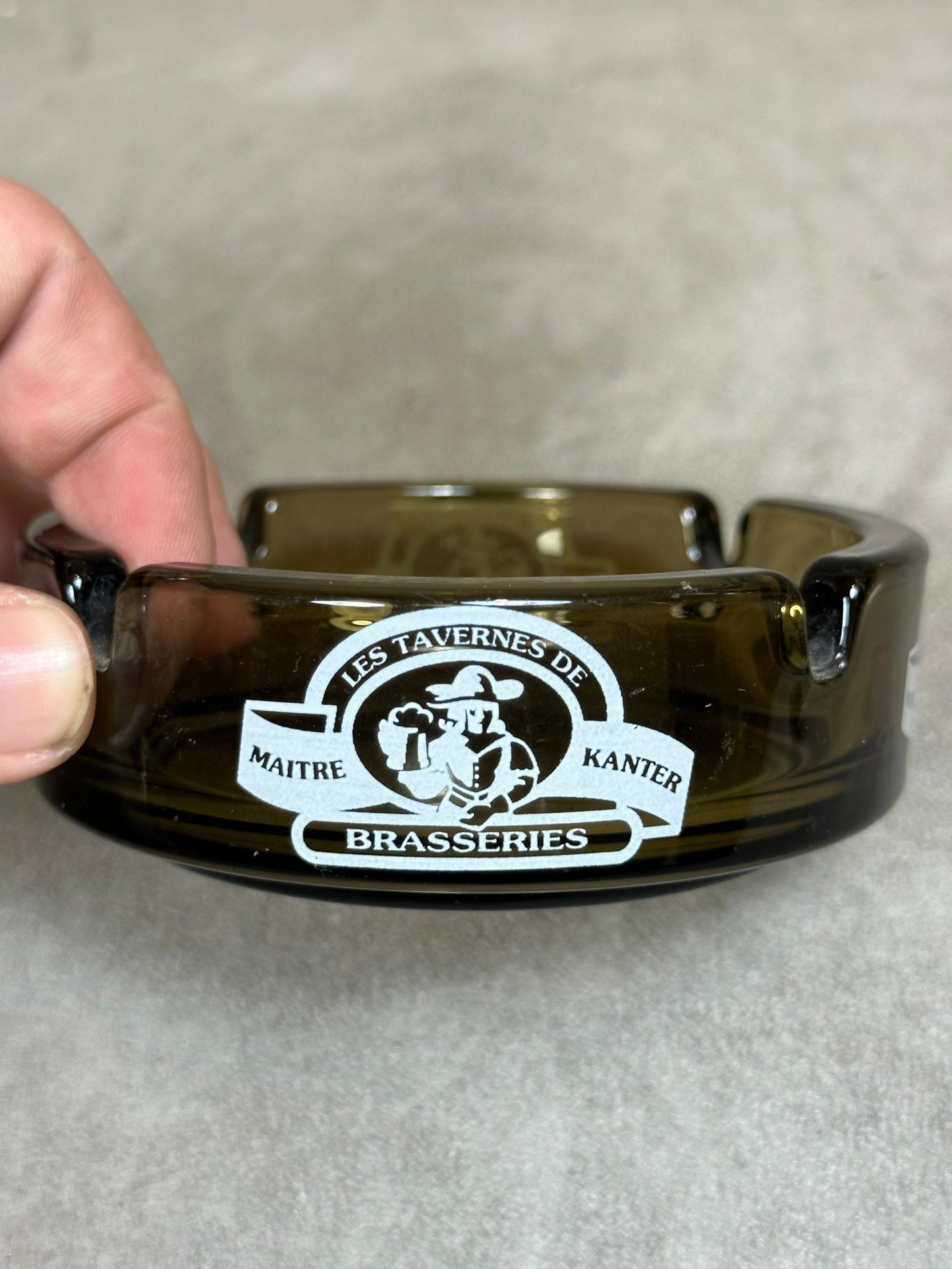 Cendrier publicitaire en verre Les Tavernes de Maître Kanter Made in France Vintage 1980