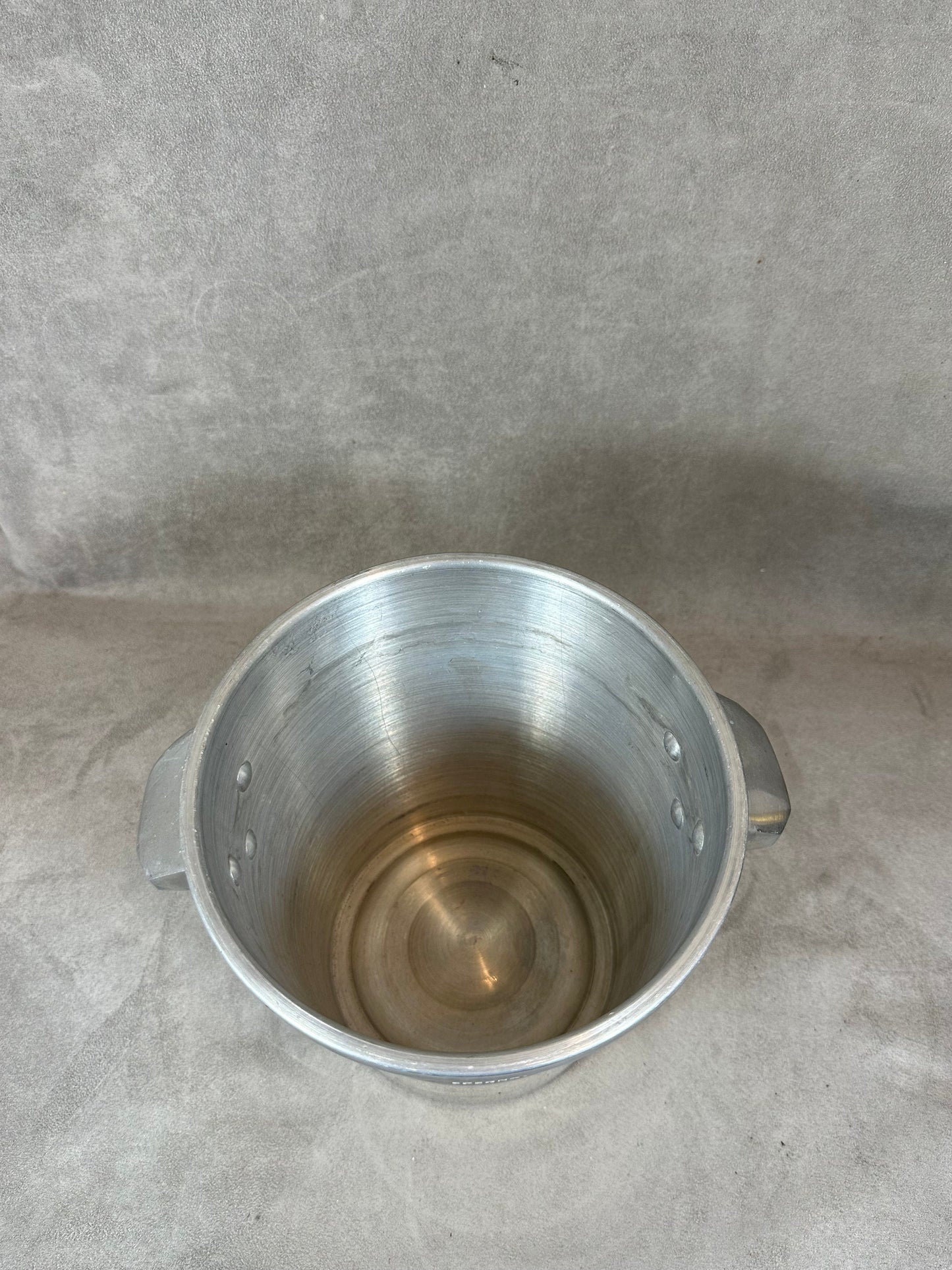 Seau à champagne A.JUNG Made in France en aluminium Champagne vintage 1960
