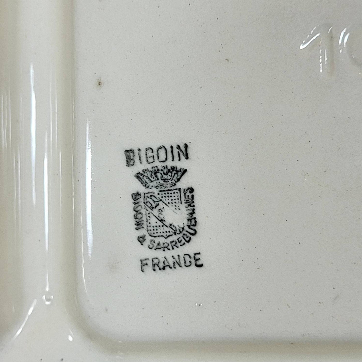Digoin earthenware ashtray for Cognac Martell vintage Made in France