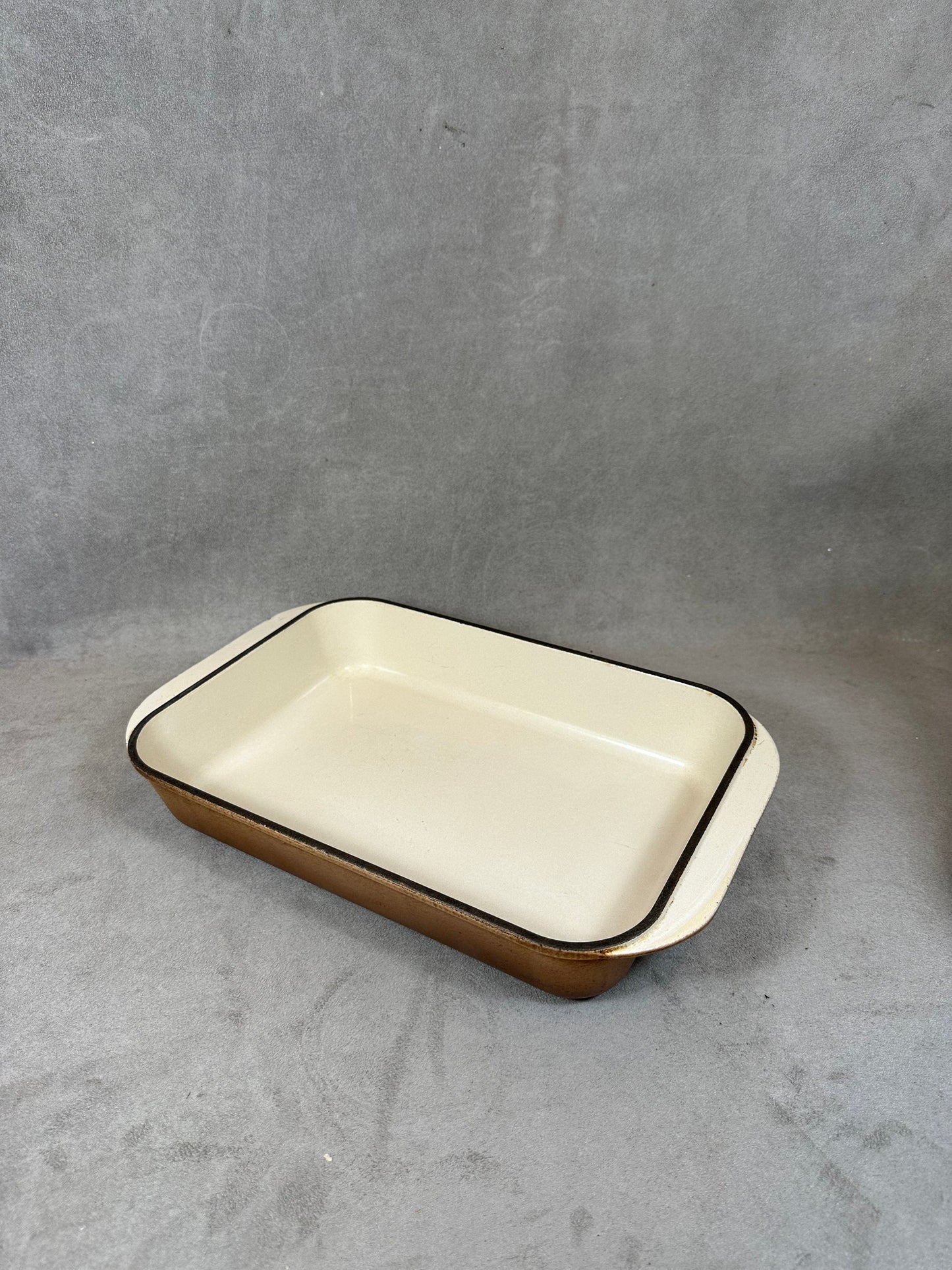 Plat en fonte marron Le Creuset Cousance vintage Made in France Années 1980