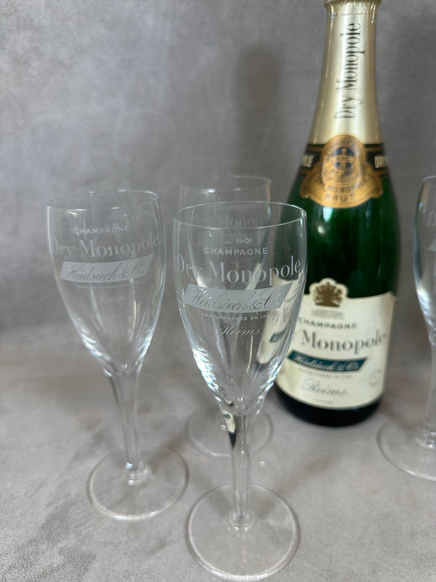 Lot de 6 flûtes à Champagne en verre Heidsieck Monopole Reims Années 1990