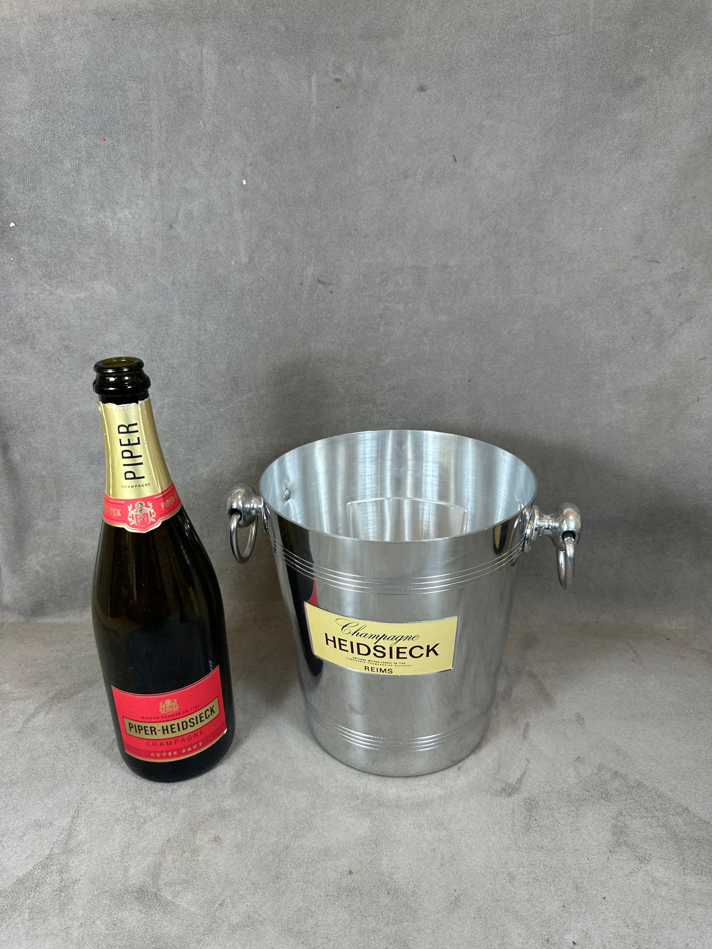Seau à champagne vintage Heidsieck en aluminium Années 1980