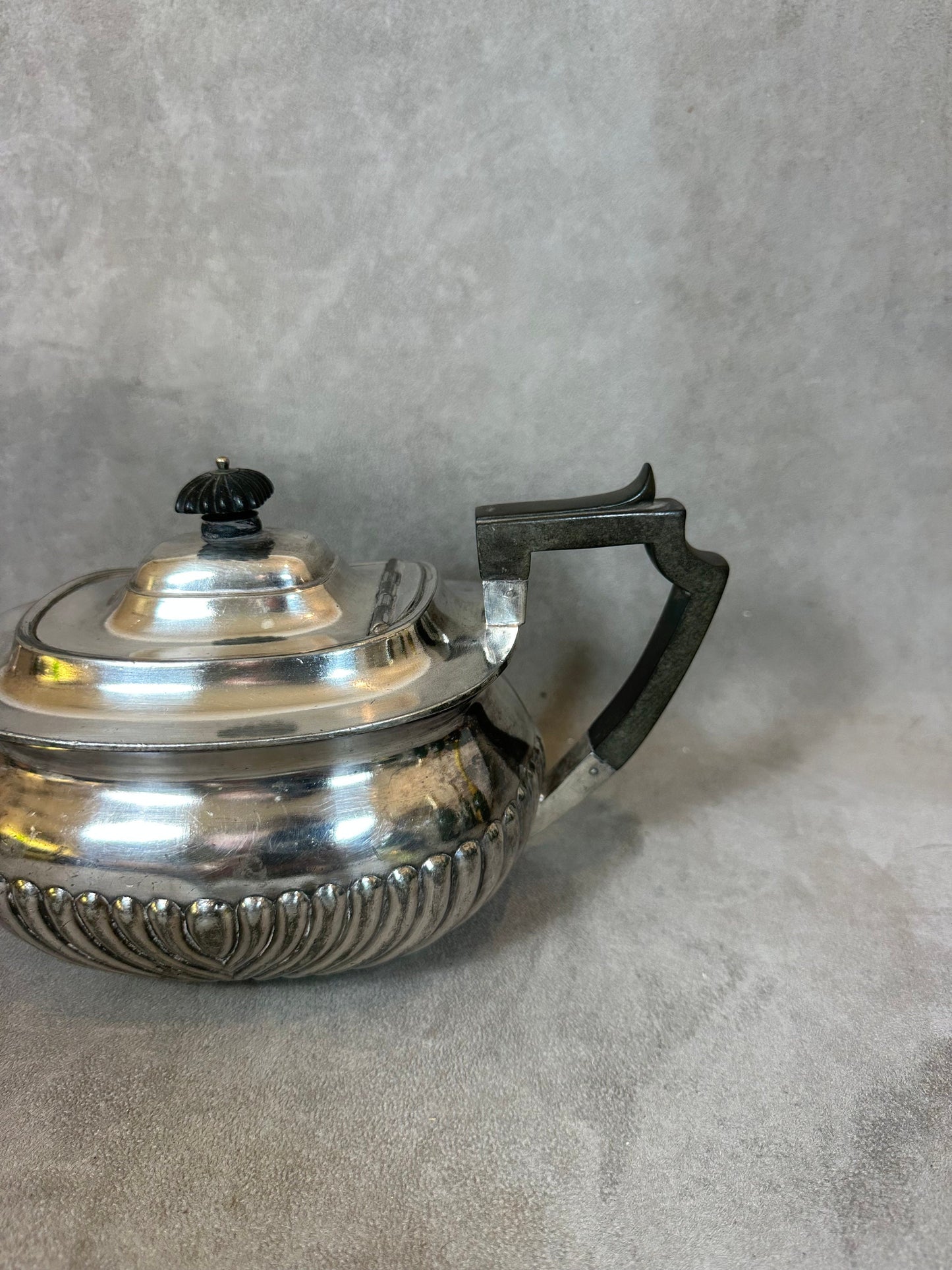 Théière en Métal Argenté, Poinçon d'Orfèvre, Made in England, Vintage 1900