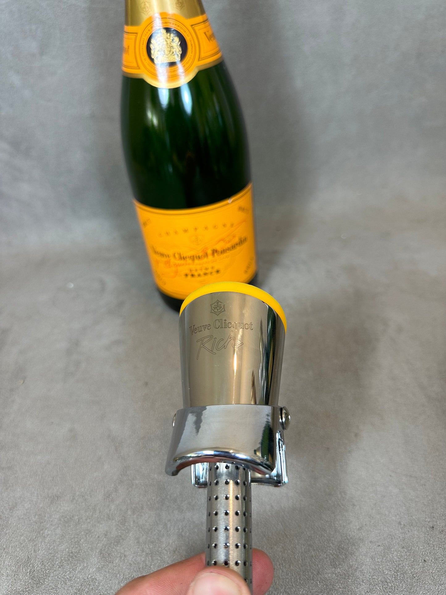 RARE Bouchon en acier spécial Veuve Clicquot Rich pour mélange, mixologie et cocktail Veuve Clicquot Ponsardin