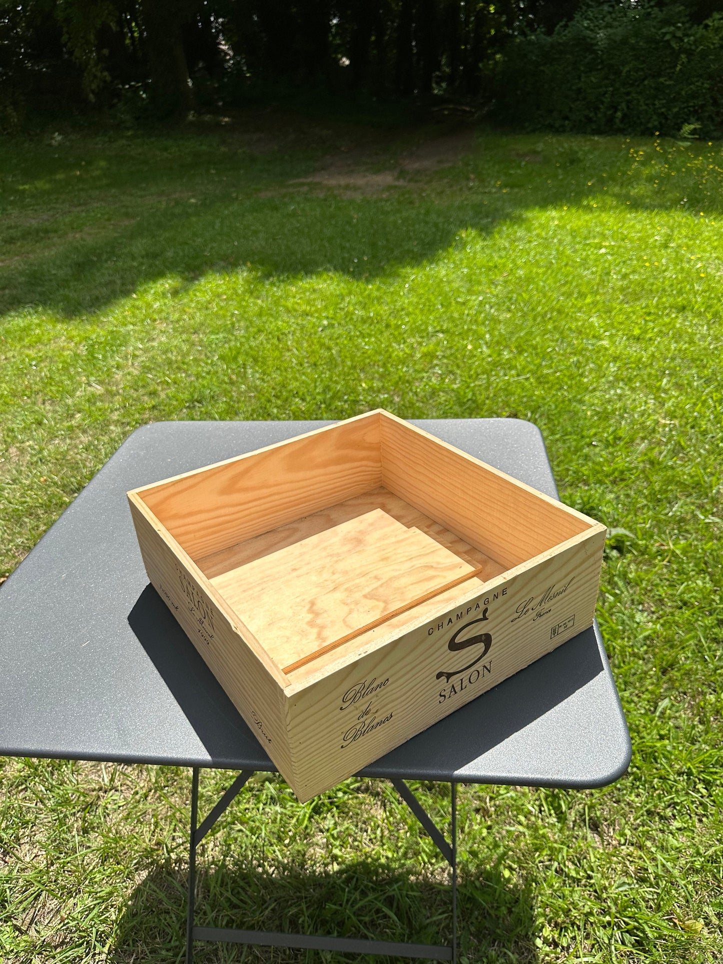 VERY RARE Caisse en bois de champagne Salon Made in France Années 1999