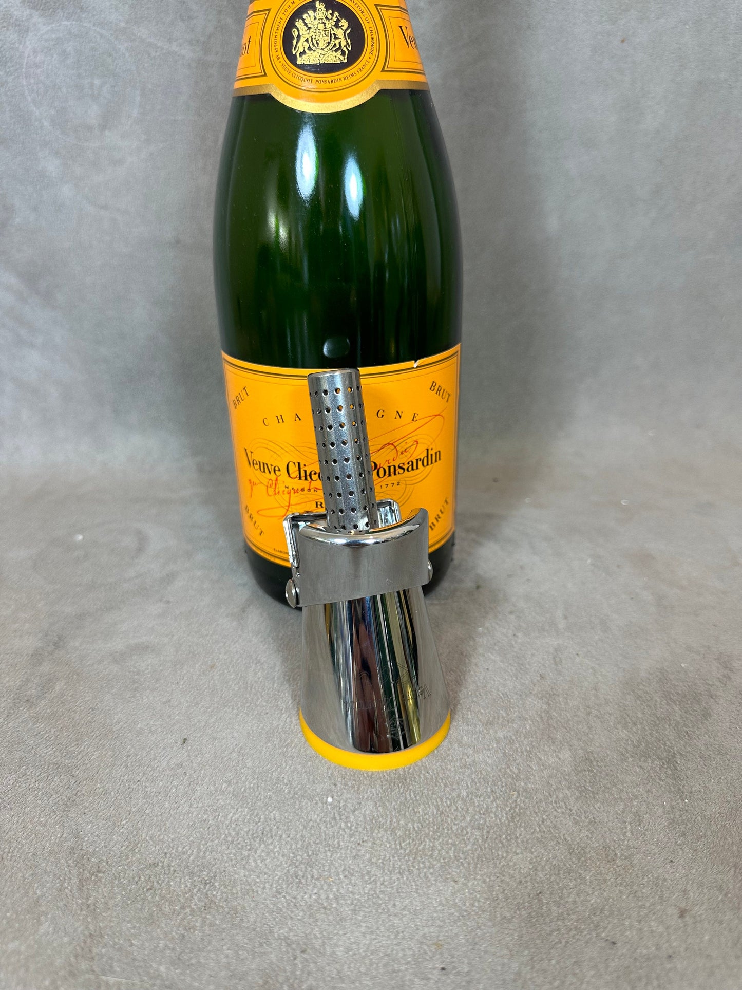 RARE Bouchon en acier spécial Veuve Clicquot Rich pour mélange, mixologie et cocktail Veuve Clicquot Ponsardin