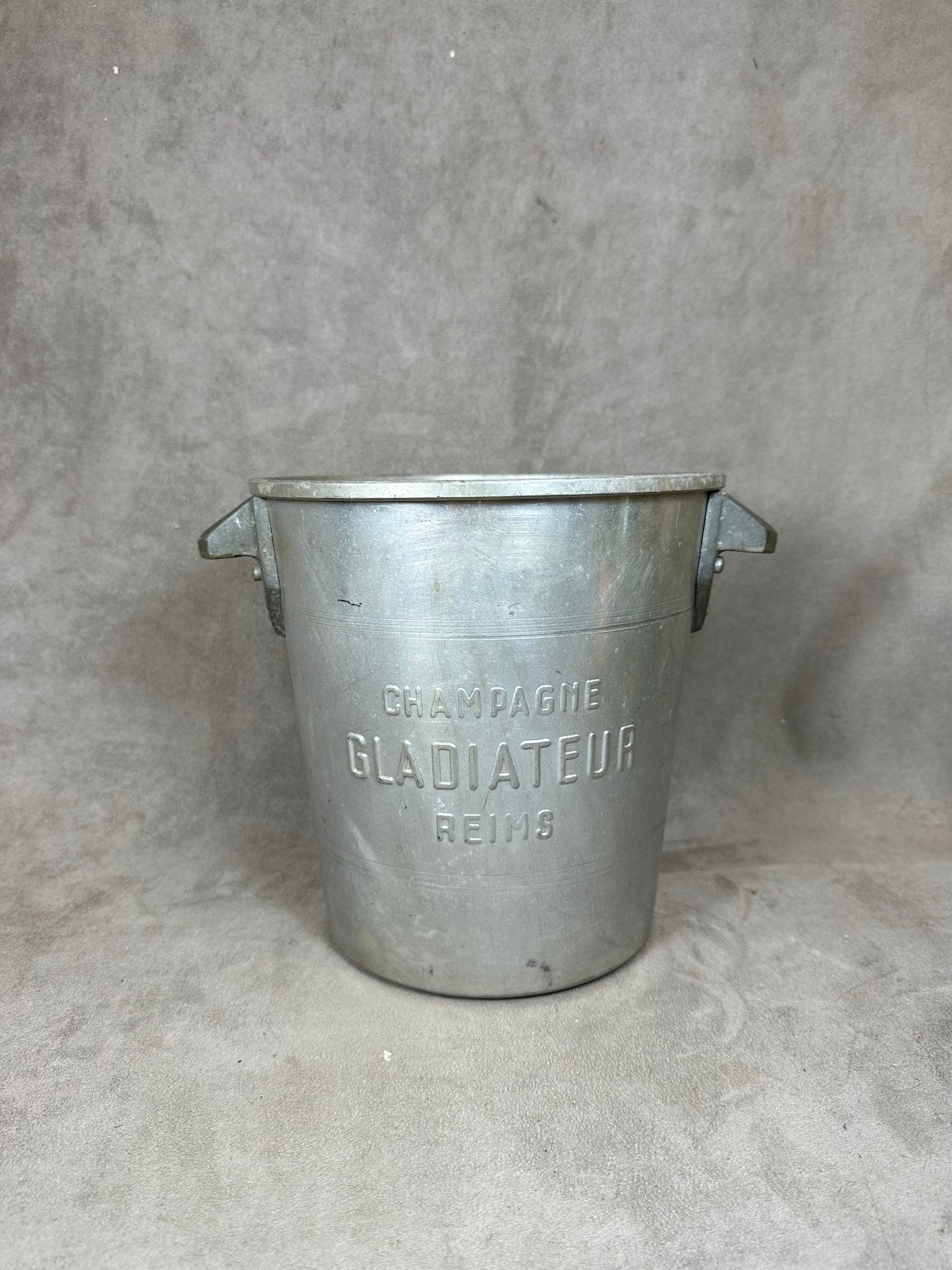 RARE Seau à Champagne en aluminium Champagne Gladiateur Reims maison disparue appartenant à Roederer Années 1930